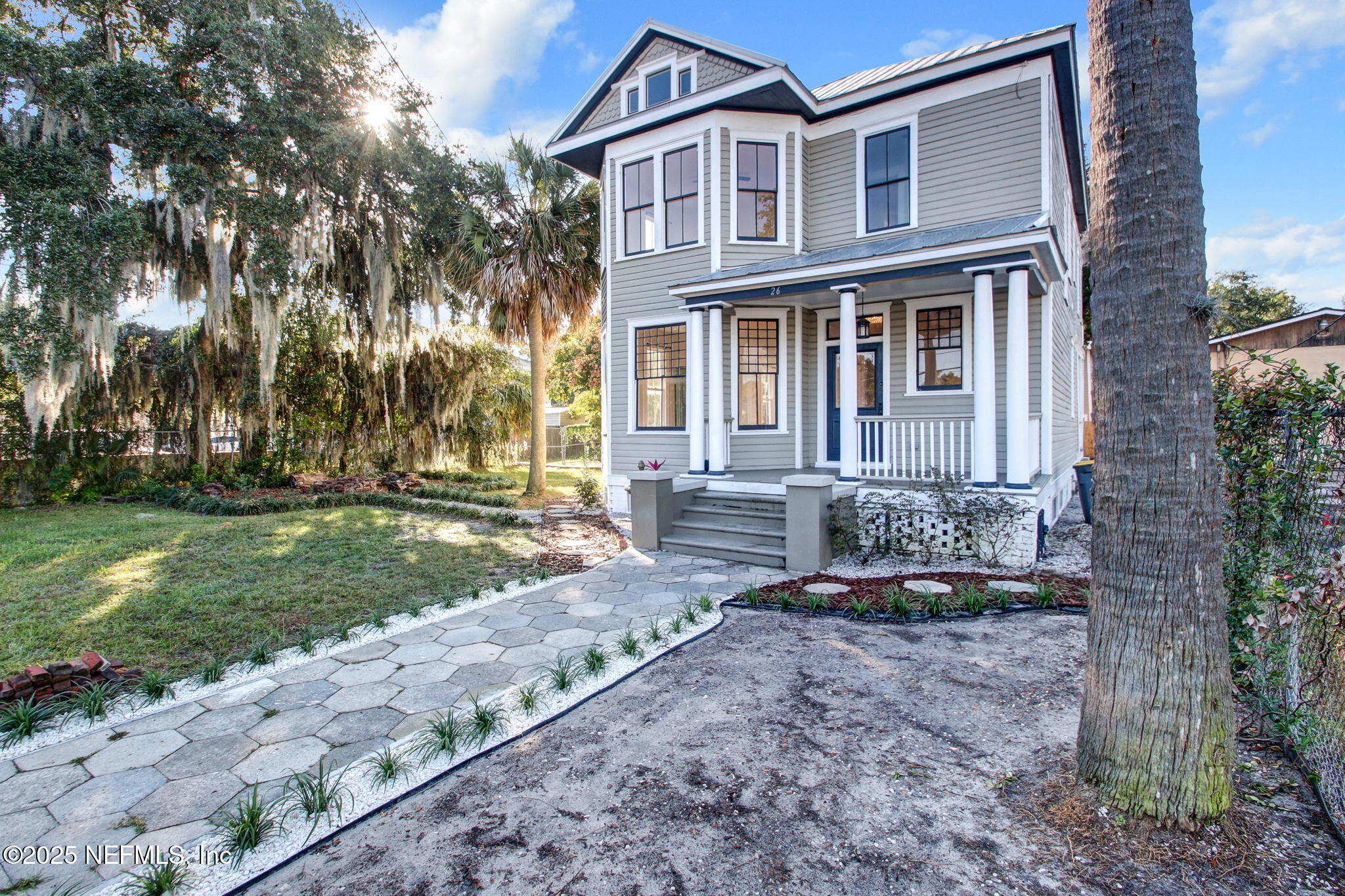 26 E 2ND Street