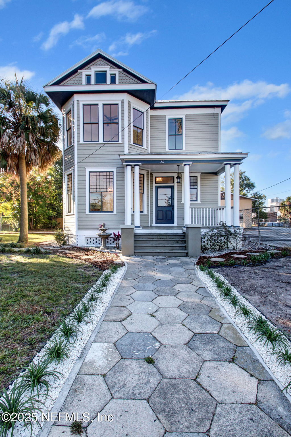 26 E 2ND Street