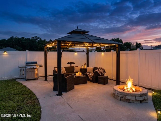 2916 STONEGATE Lane