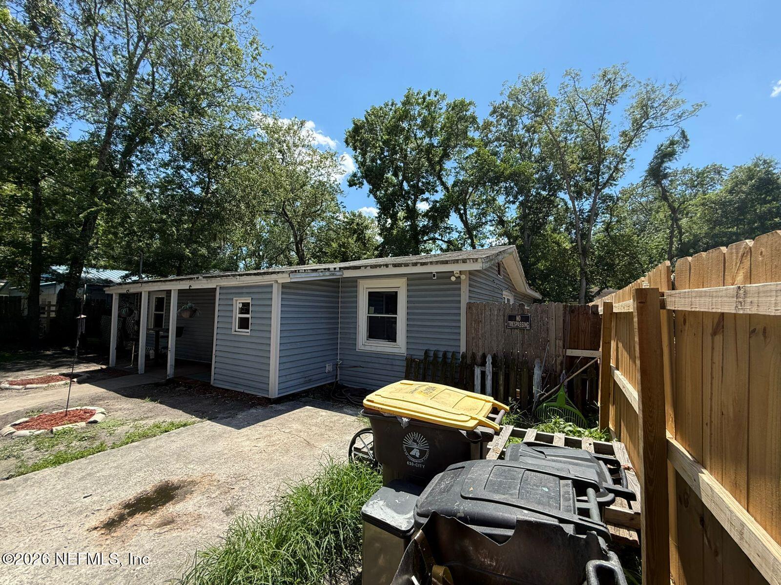 Photo 1 of 17 — 1220 PANGOLA Drive, Jacksonville, FL 32205
