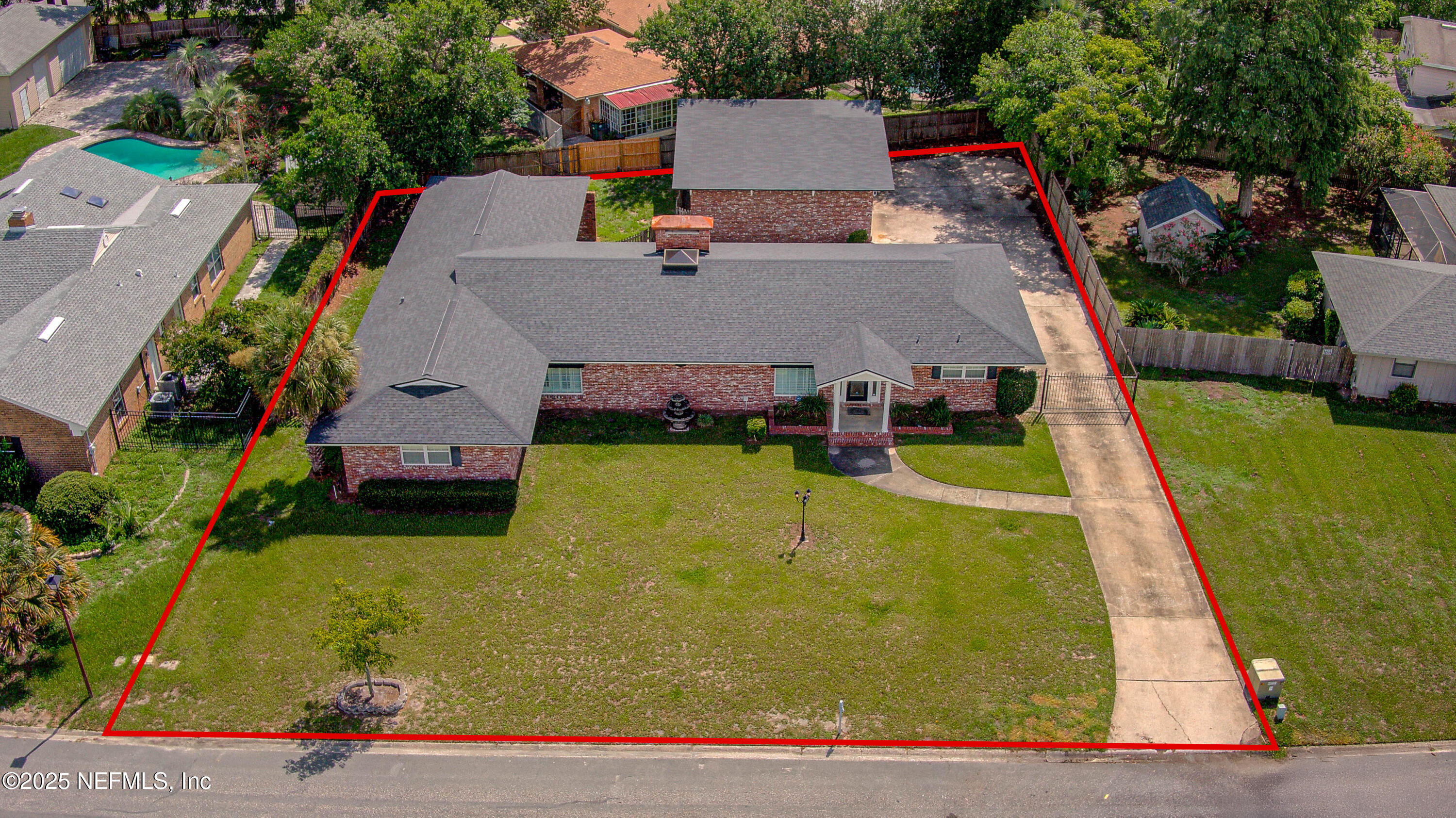 4327 SMUGGLERS Way