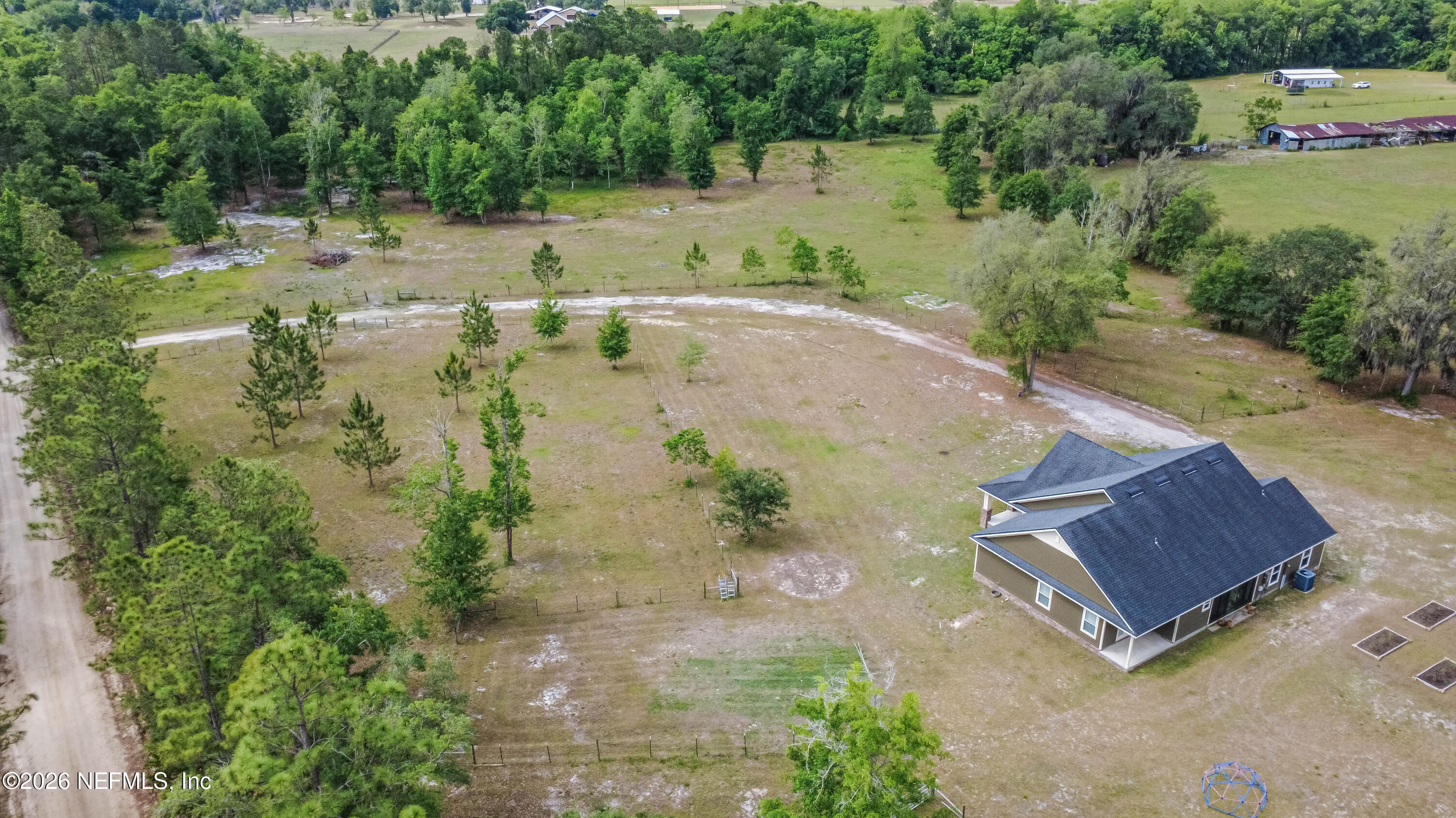 7016 OAKRIDGE Drive