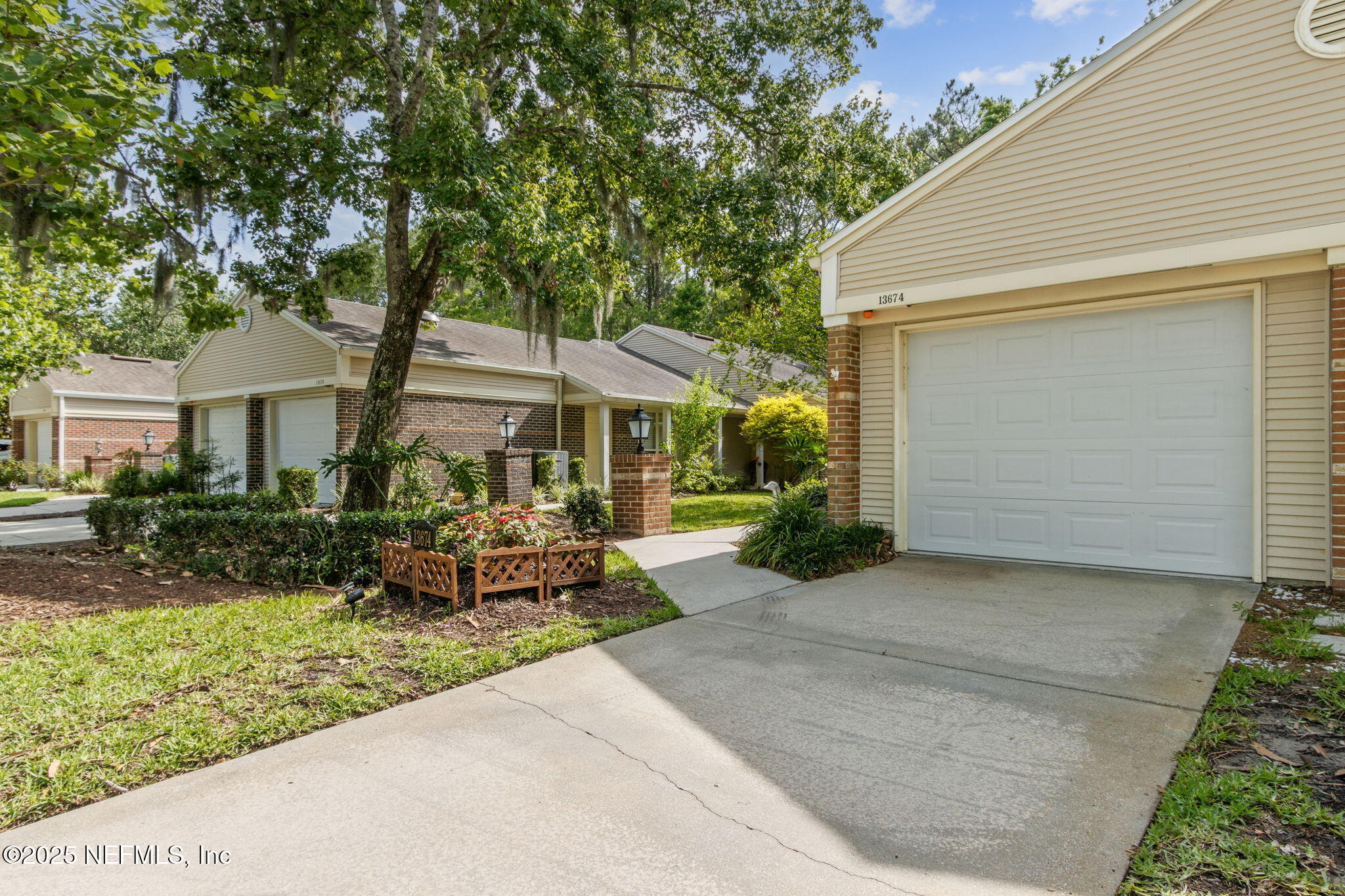 13674 WM DAVIS Parkway