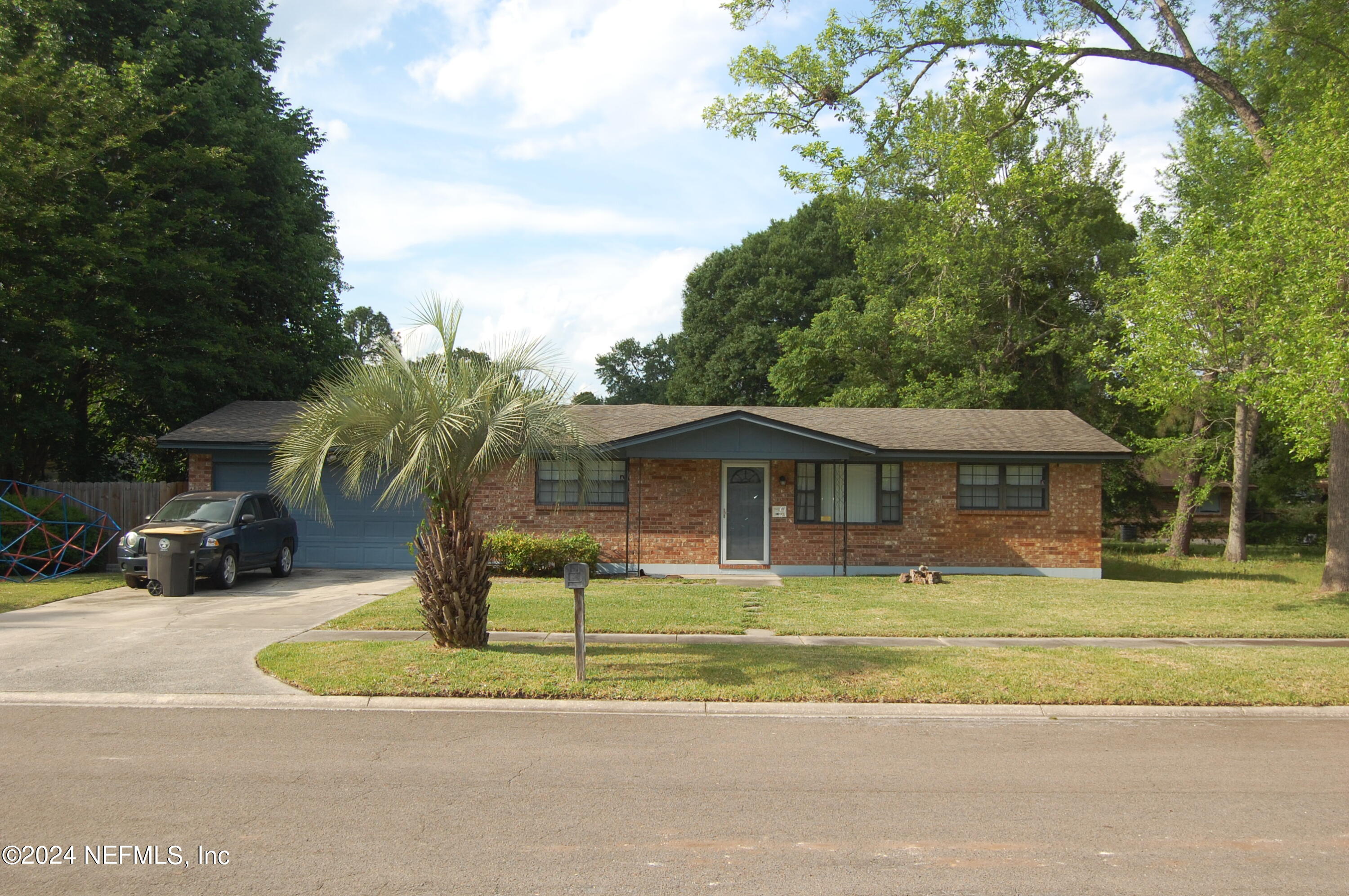 Jacksonville, FL home for sale located at 8321 Santman Court, Jacksonville, FL 32221