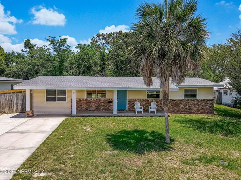 Photo of 11 MILLIE Drive, Jacksonville Beach, FL 32250 (MLS # 2144596)
