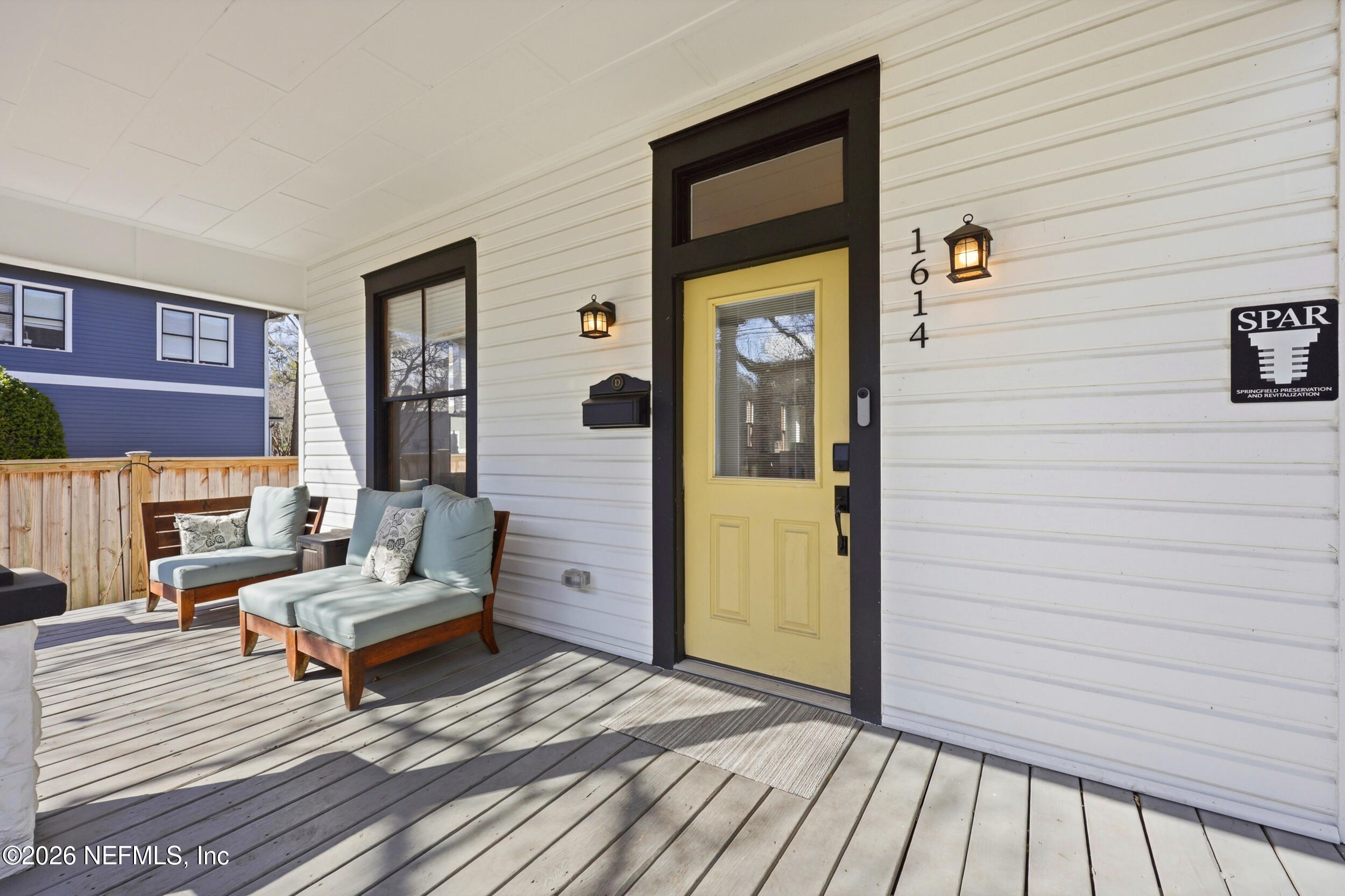 1614 N MARKET Street