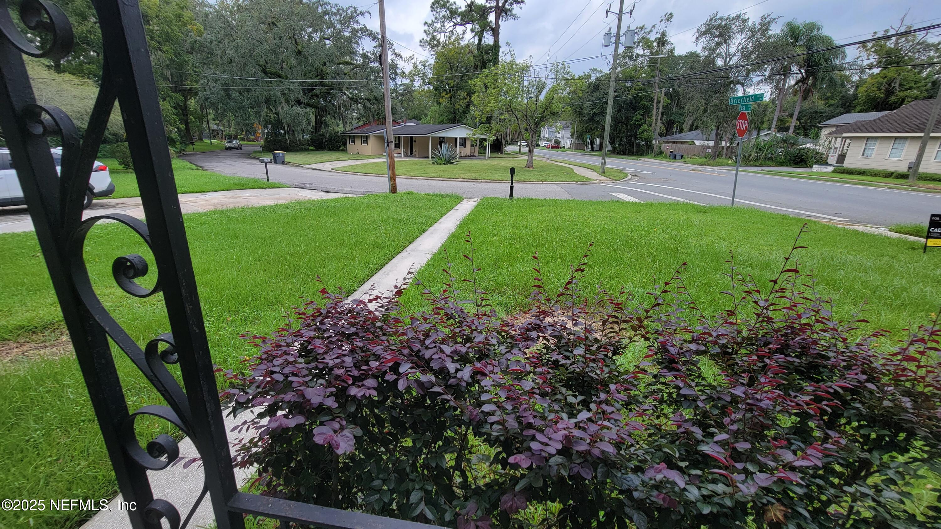 1003 BRIERFIELD Drive