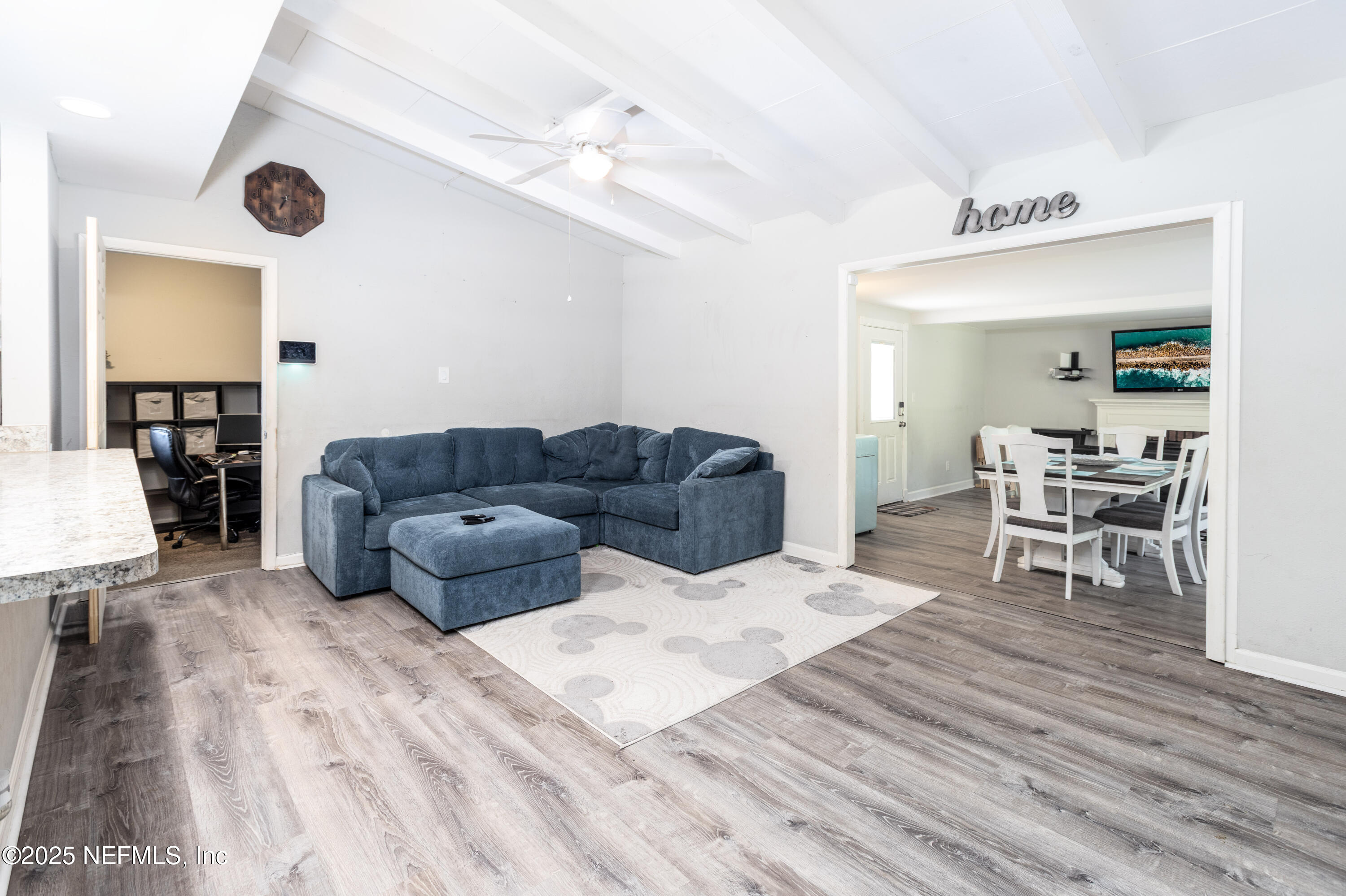 6352 SPRINKLE Drive N