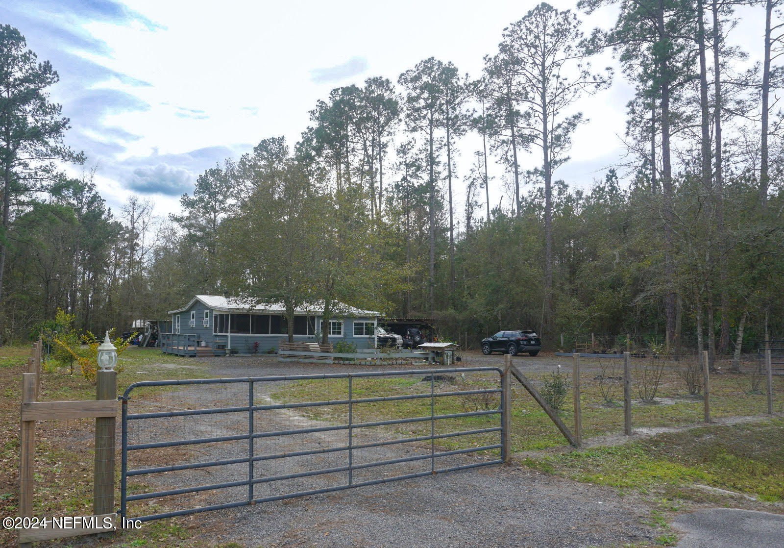 Palatka, FL home for sale located at 219 Johns Road, Palatka, FL 32177