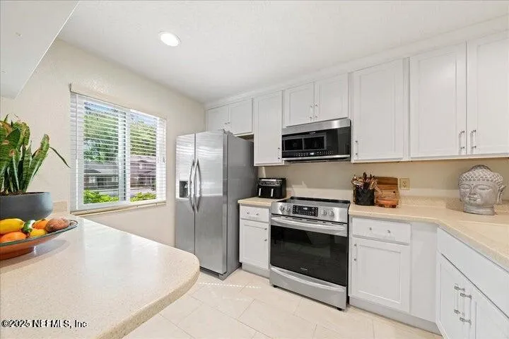 Jacksonville, Florida 32216, United States, 2 Bedrooms Bedrooms, ,3 BathroomsBathrooms,Residential,Active,149653