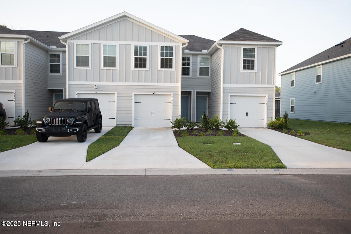 7176 LUMINARY Lane