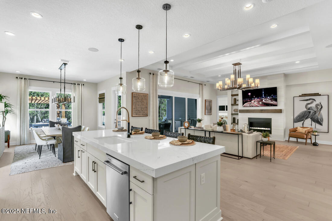 279 BISMARCK PALM Road