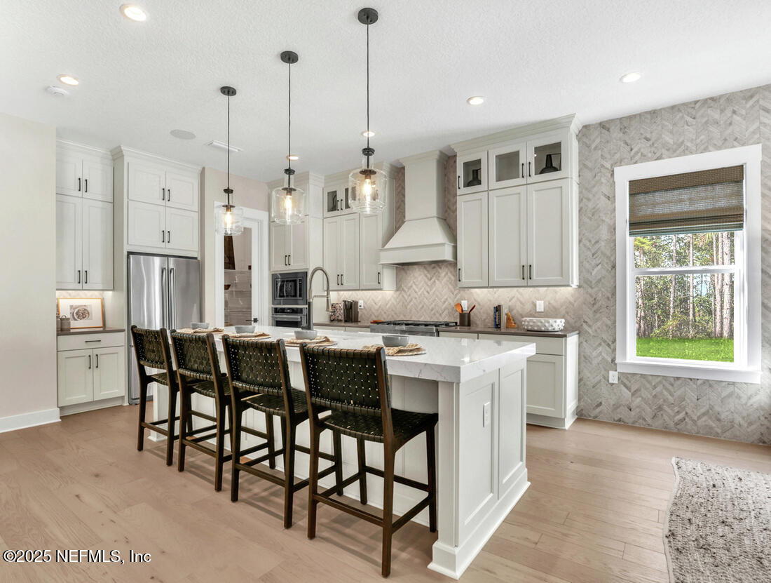 279 BISMARCK PALM Road