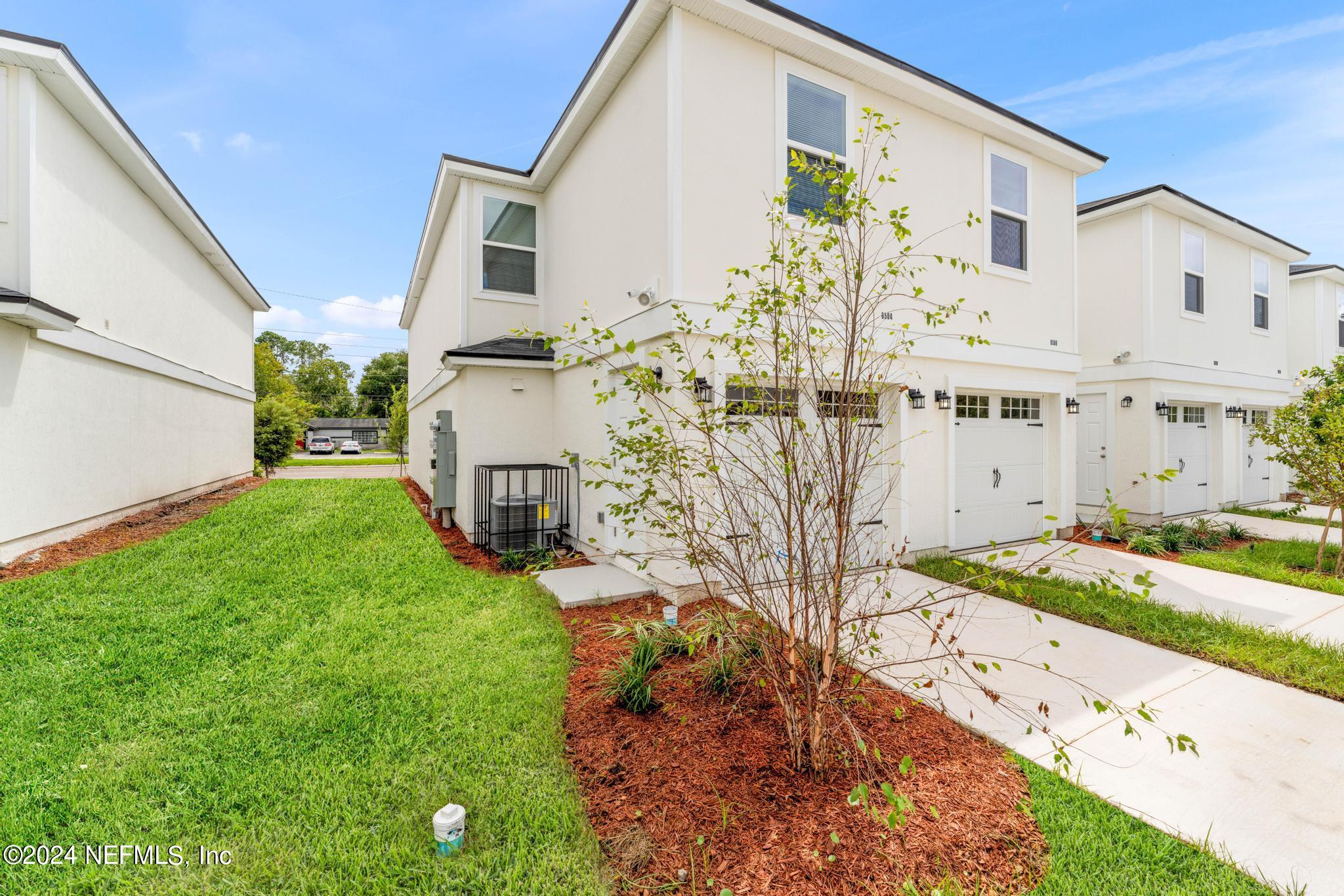 View Jacksonville, FL 32210 townhome