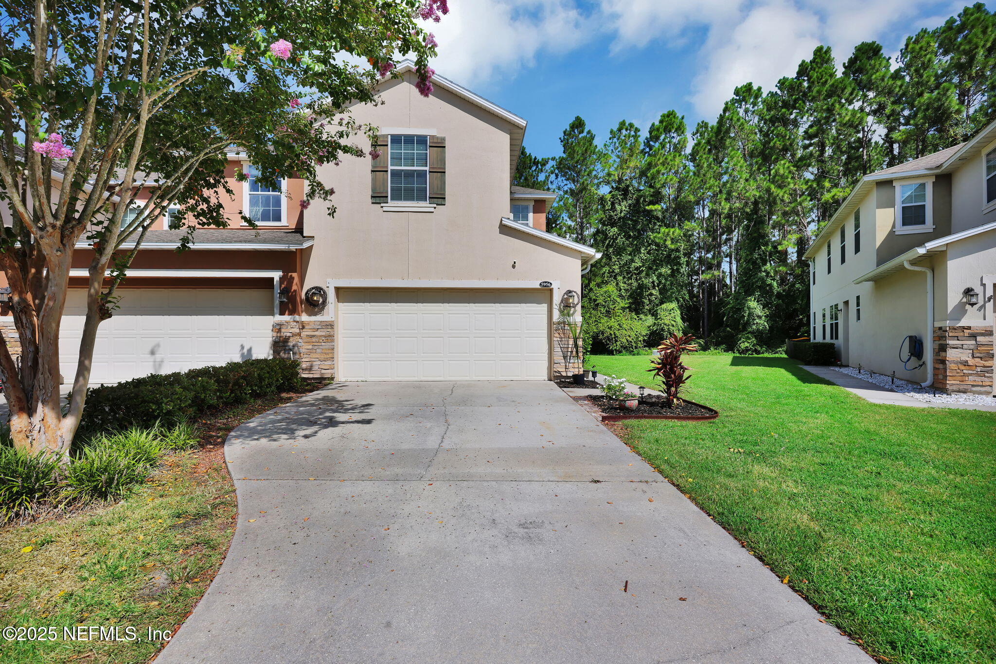 5956 BARTRAM VILLAGE Drive