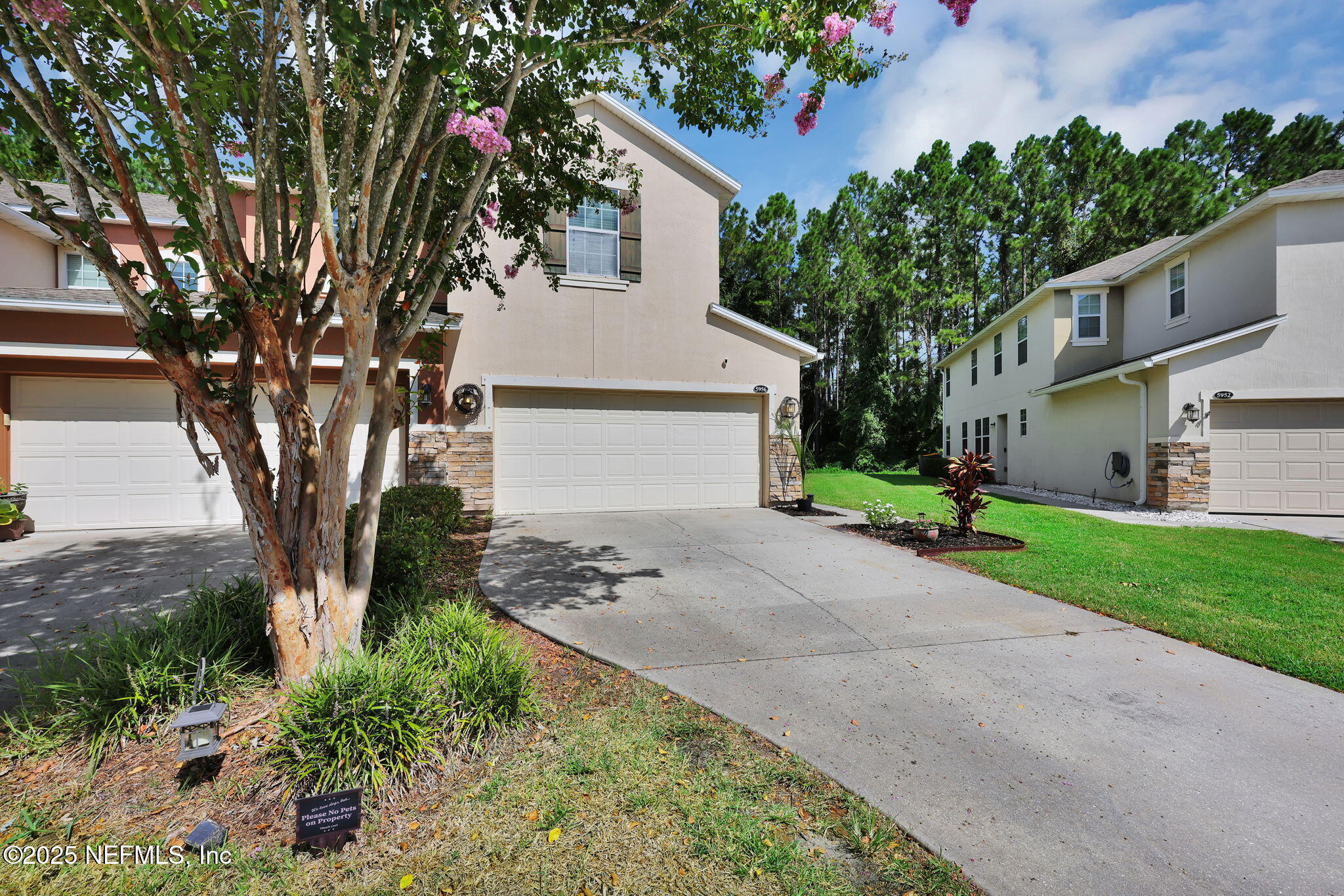 5956 BARTRAM VILLAGE Drive