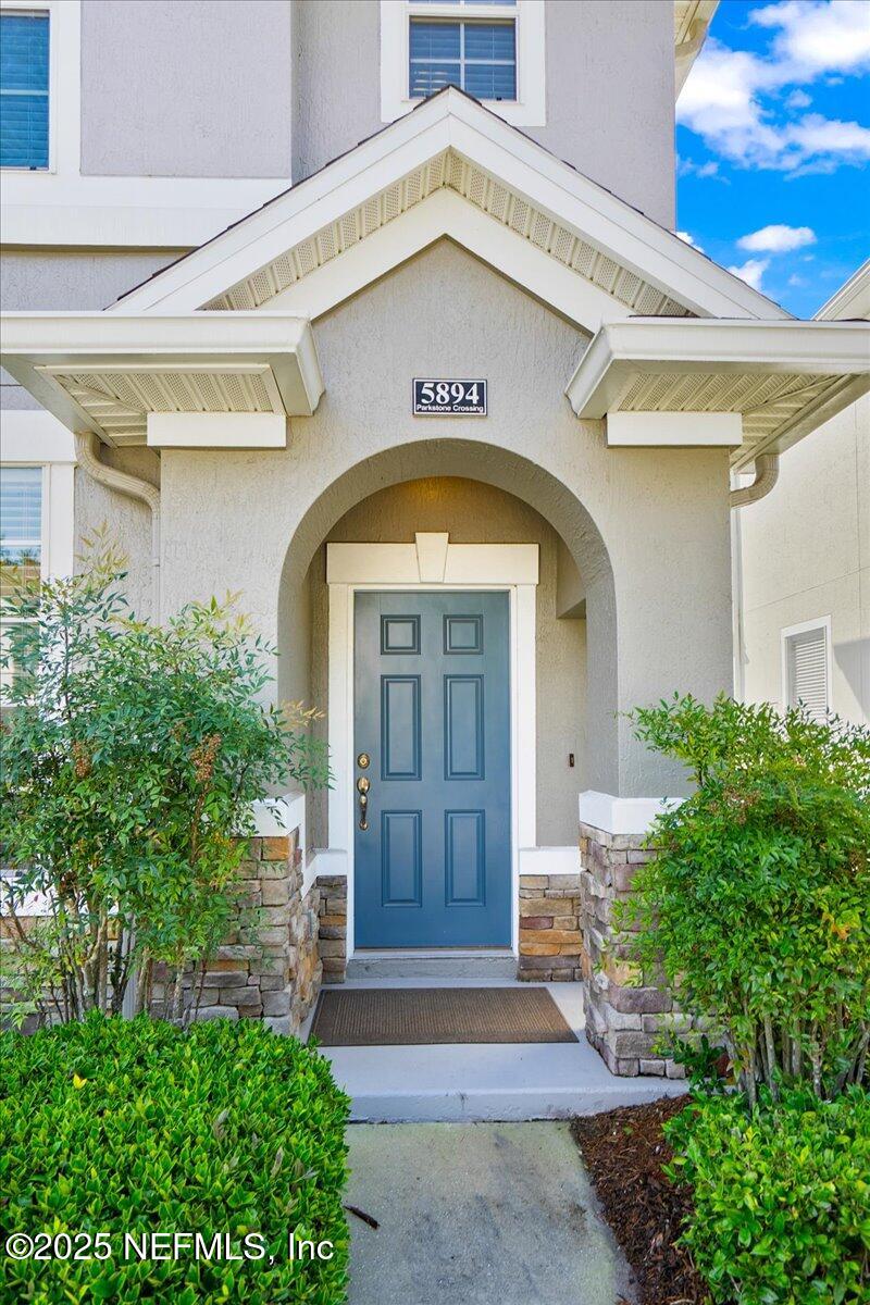 5894 PARKSTONE CROSSING Drive