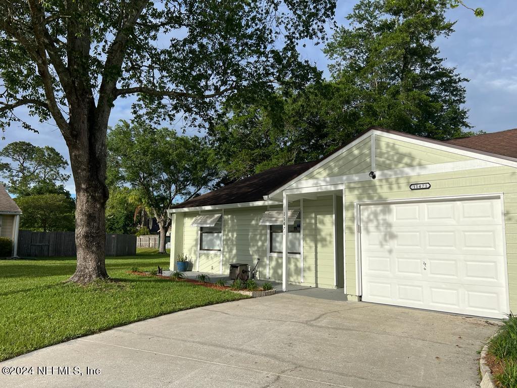 Jacksonville, FL home for sale located at 11471 Stinger Way, Jacksonville, FL 32223