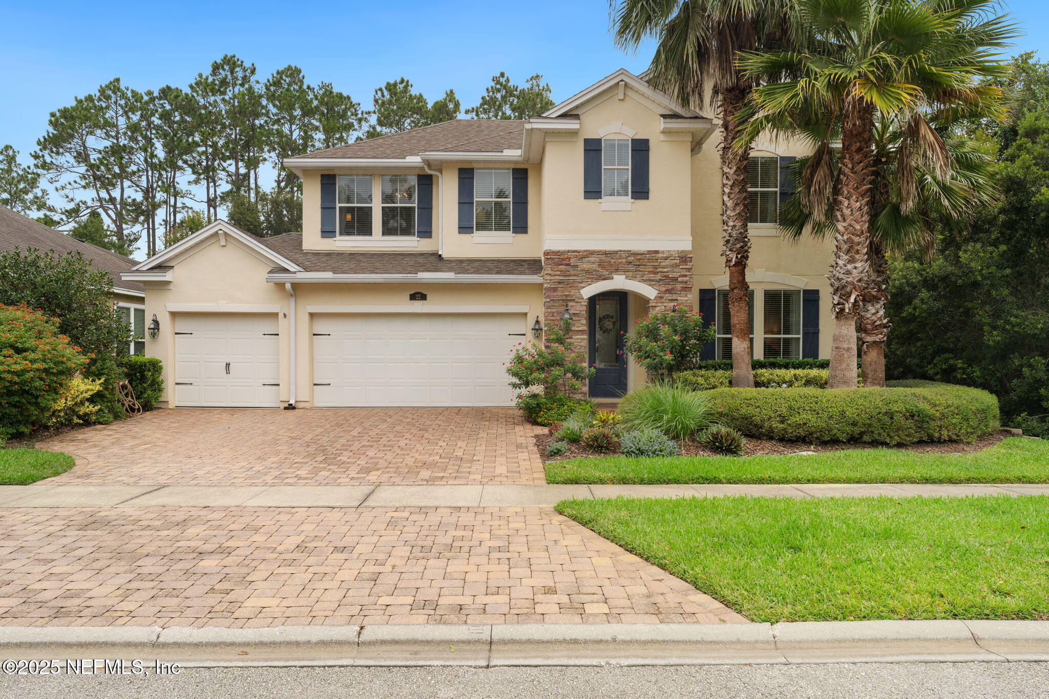 22 MEDIO Drive
