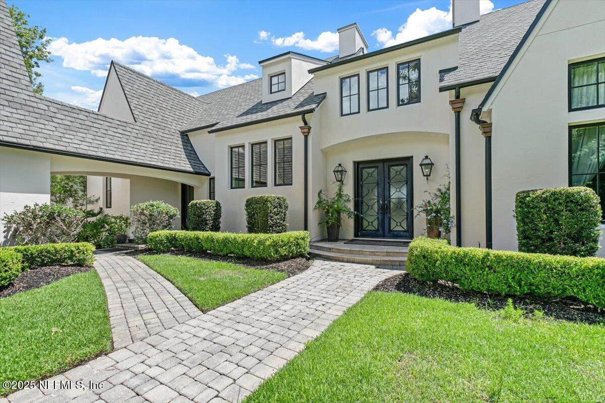 150 HICKORY HILL Drive