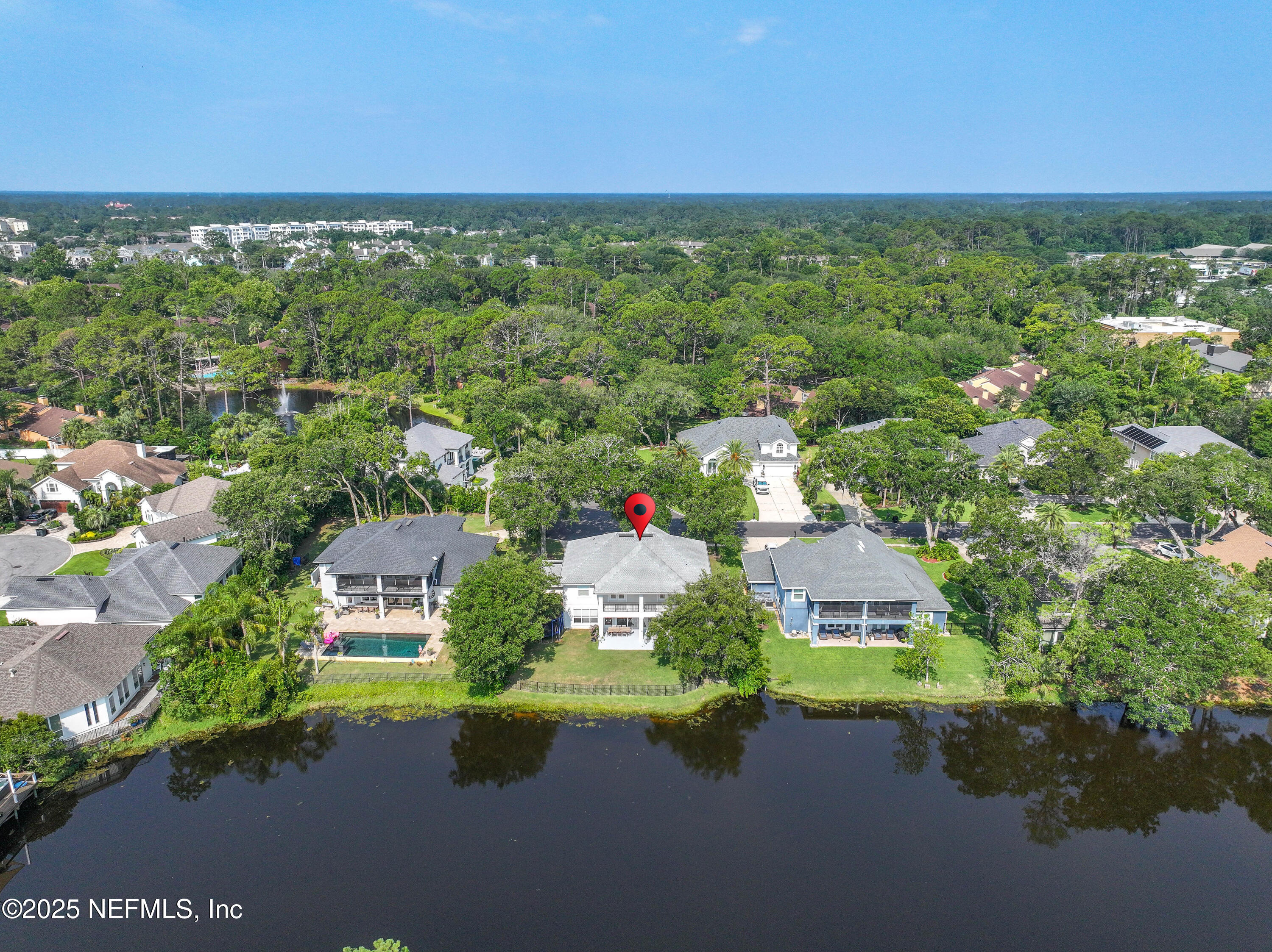 528 S SEA LAKE Lane