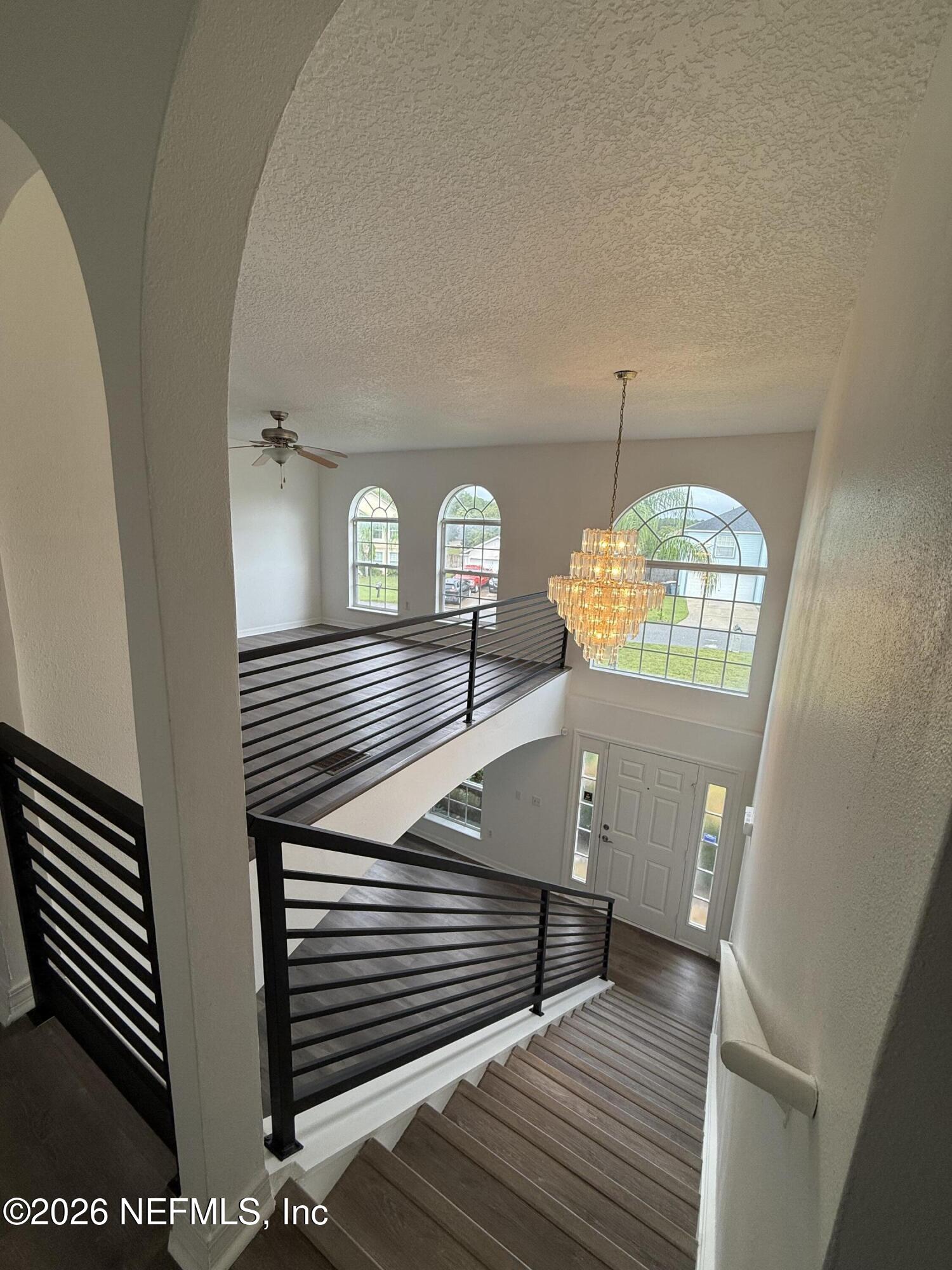 9286 THUNDERBOLT Court