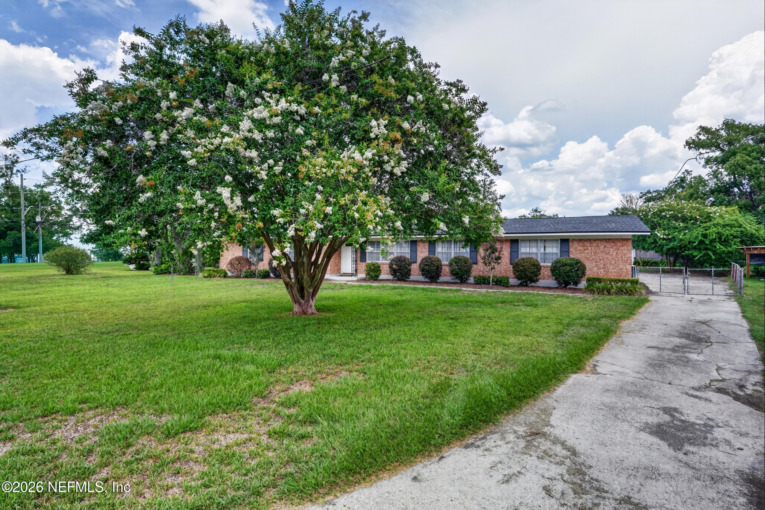 717 ESTATES COVE Road