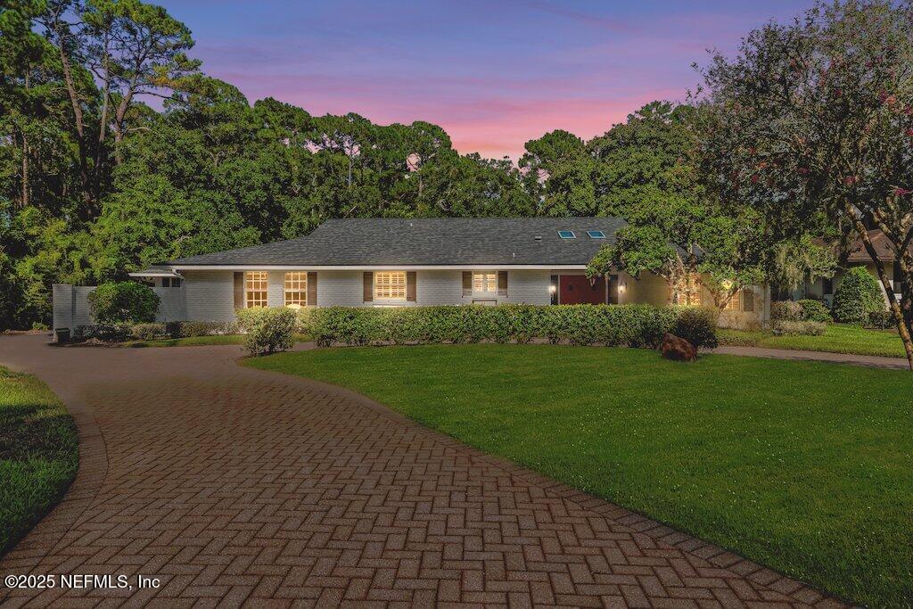 10127 GOLF CLUB Drive
