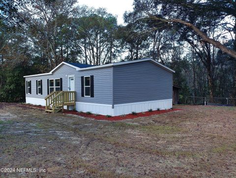 A home in Middleburg