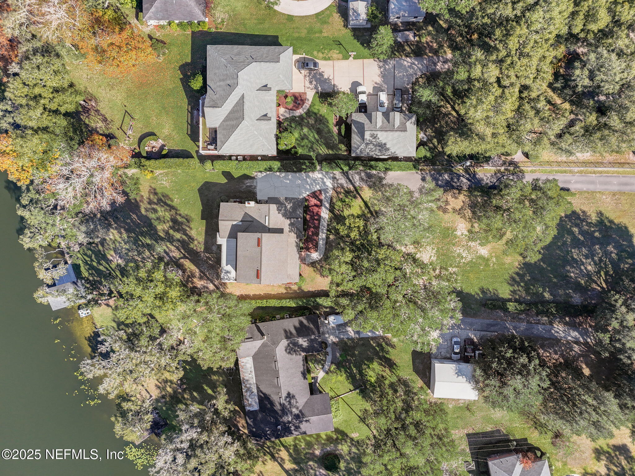 927 ARTHUR MOORE Drive