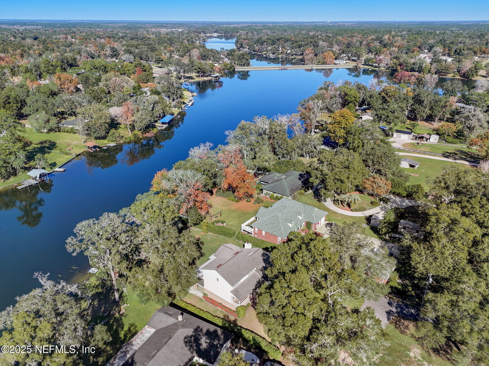 927 ARTHUR MOORE Drive