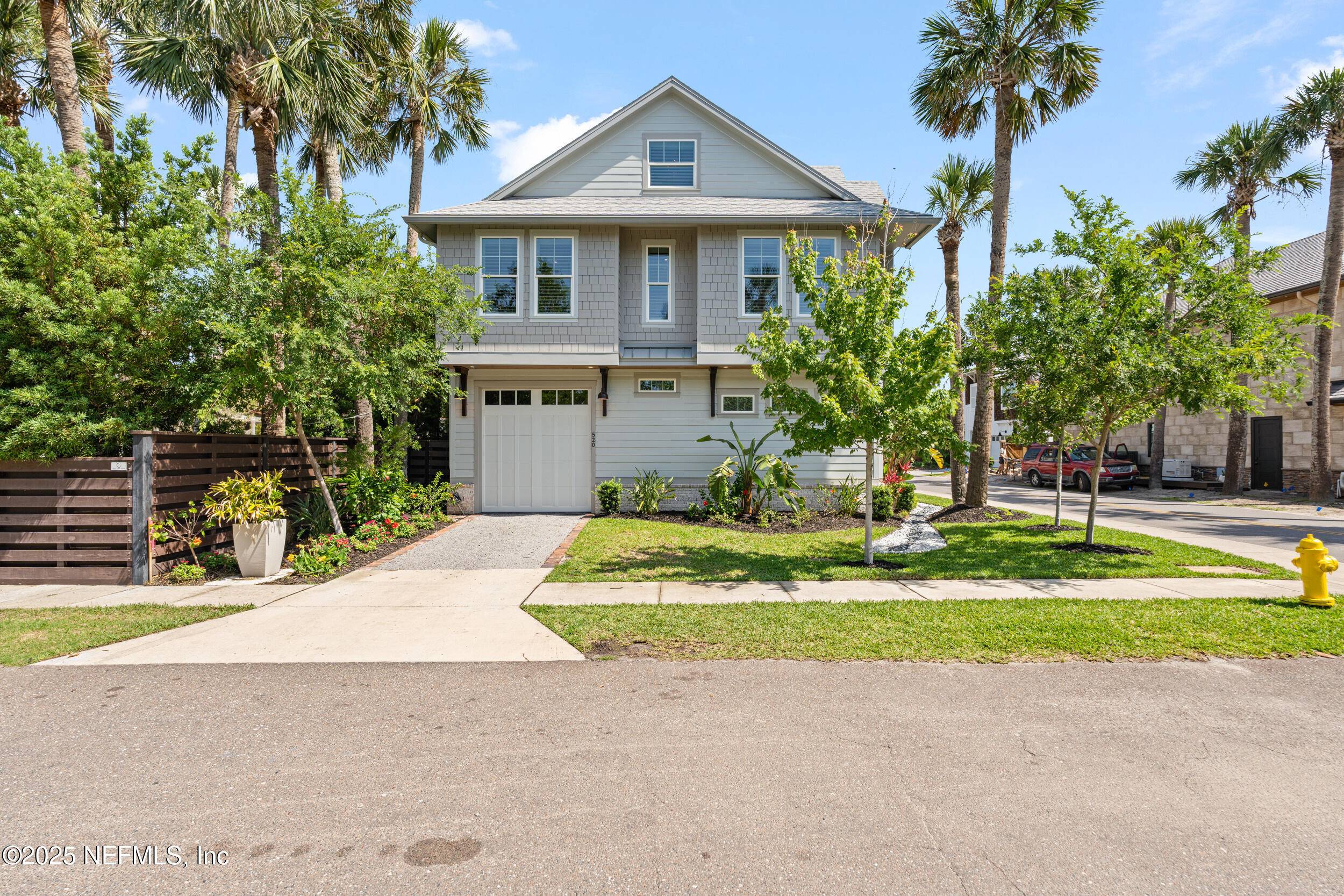 520 E COAST Drive