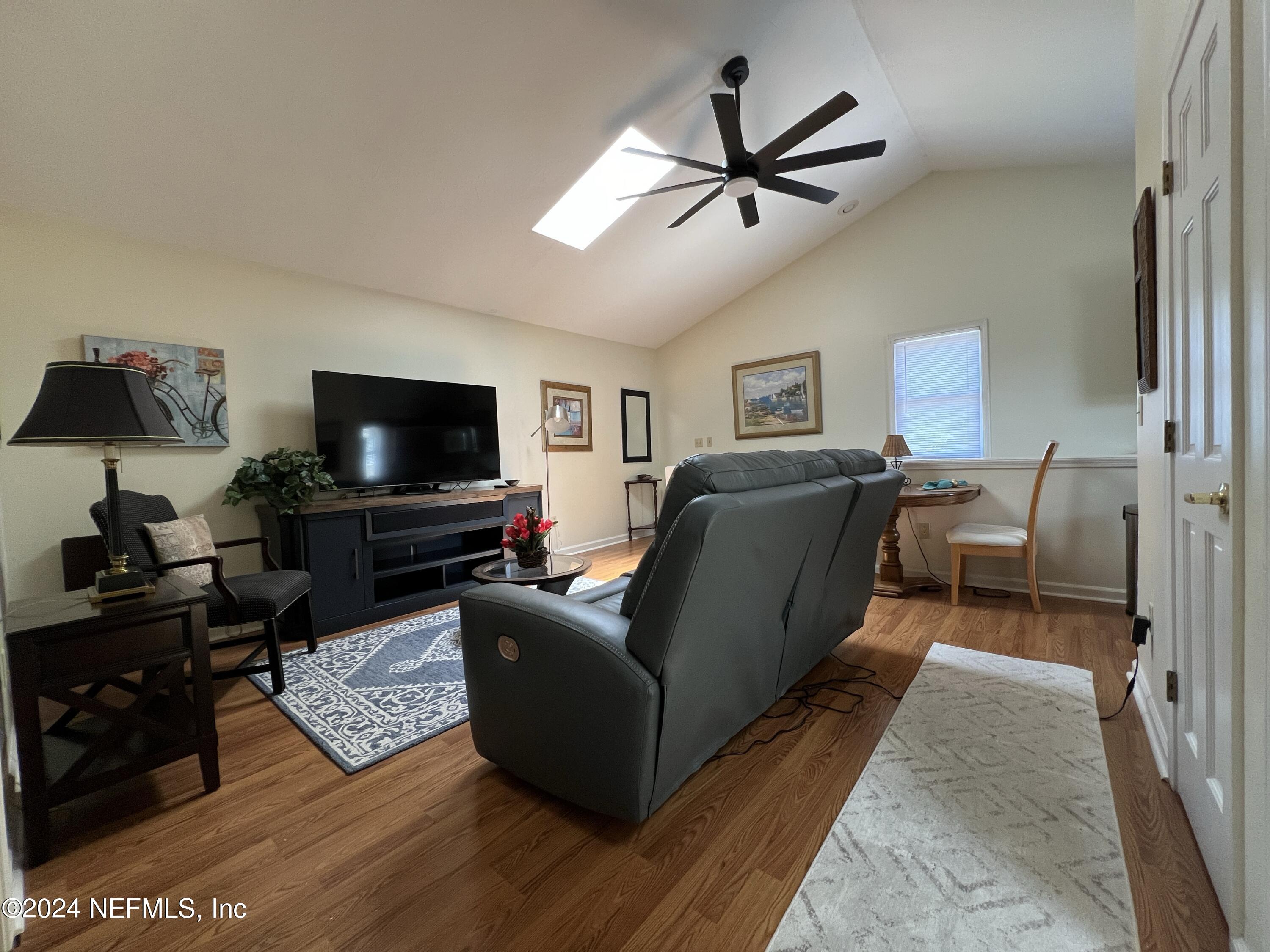 3022 RIVERSIDE Avenue CARRIAGE HOUSE