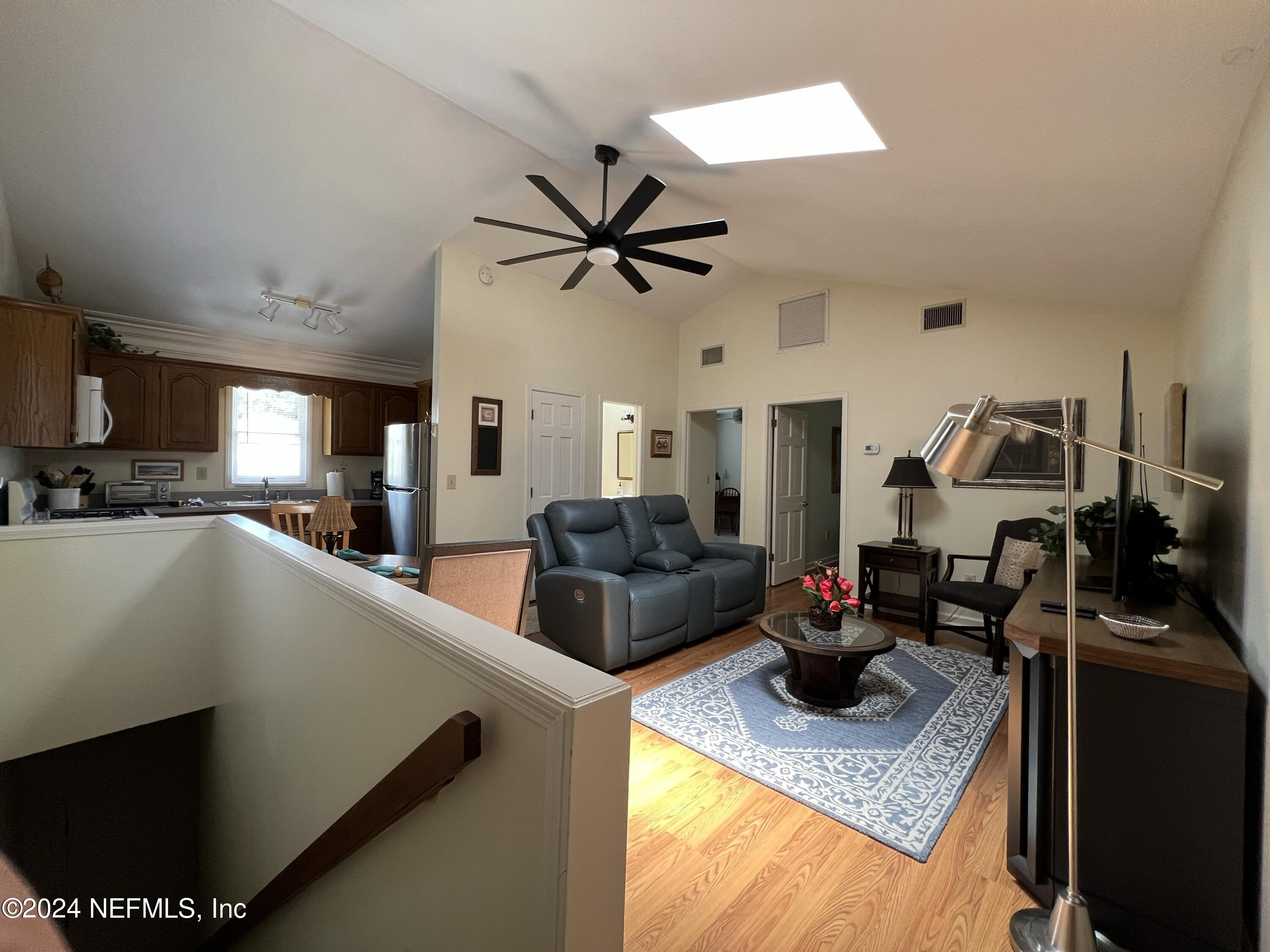 3022 RIVERSIDE Avenue CARRIAGE HOUSE