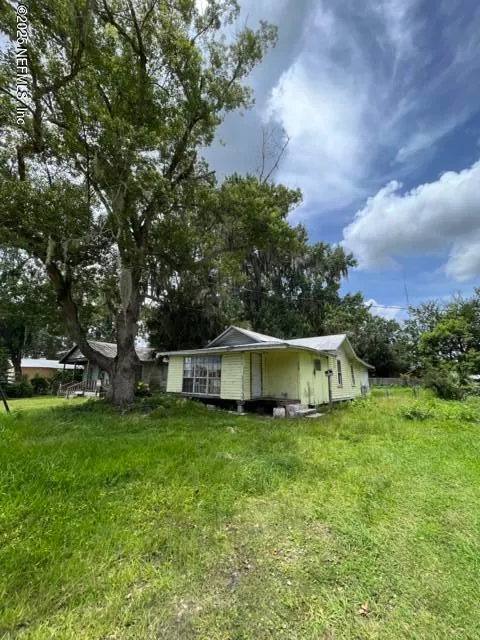 MLS: 2082466