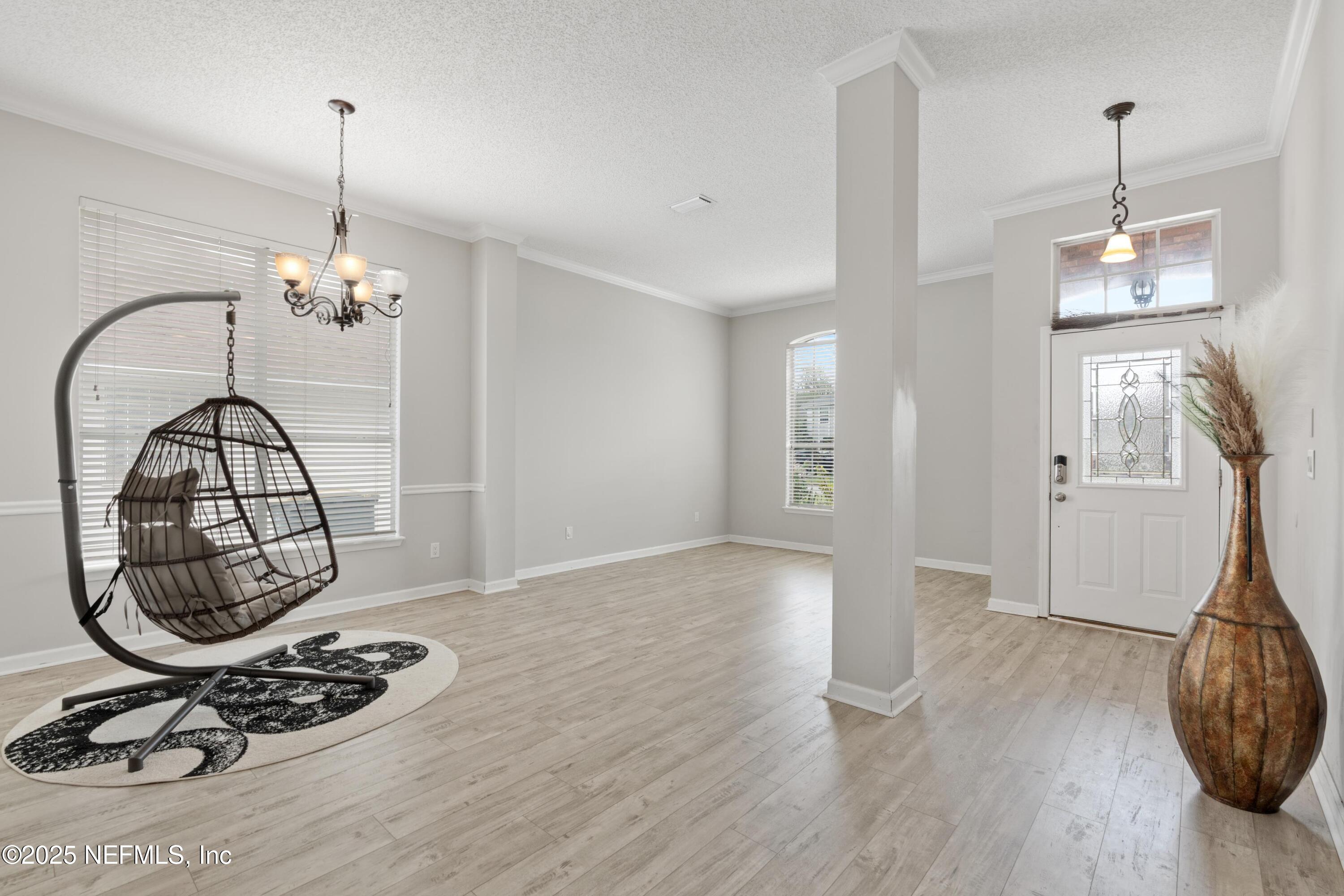 5307 CHESTNUT LAKE Drive