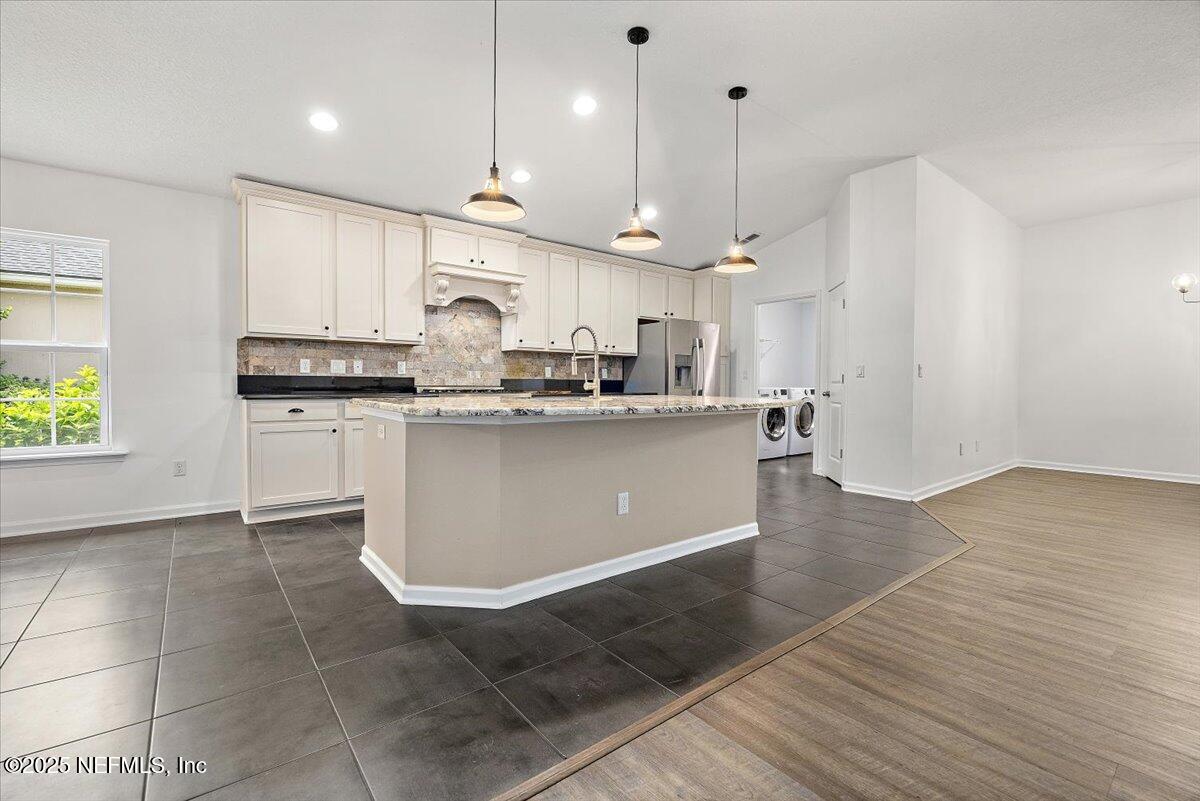 1137 AUTUMN PINES Drive