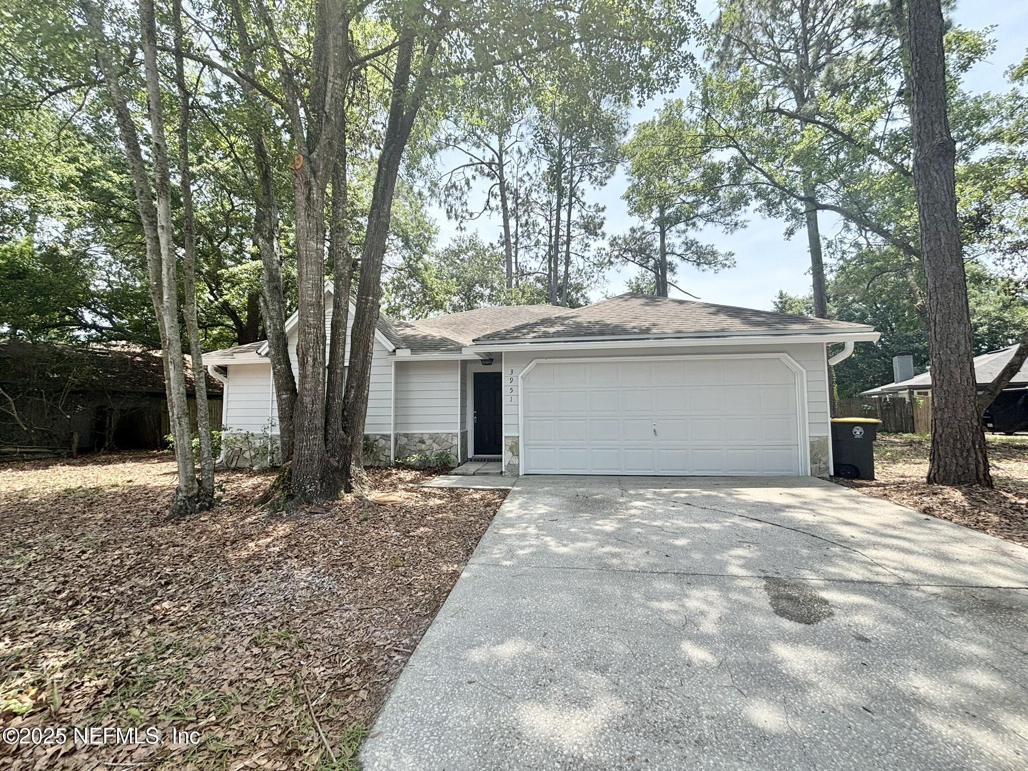 3951 HUNTERS LAKE Circle W