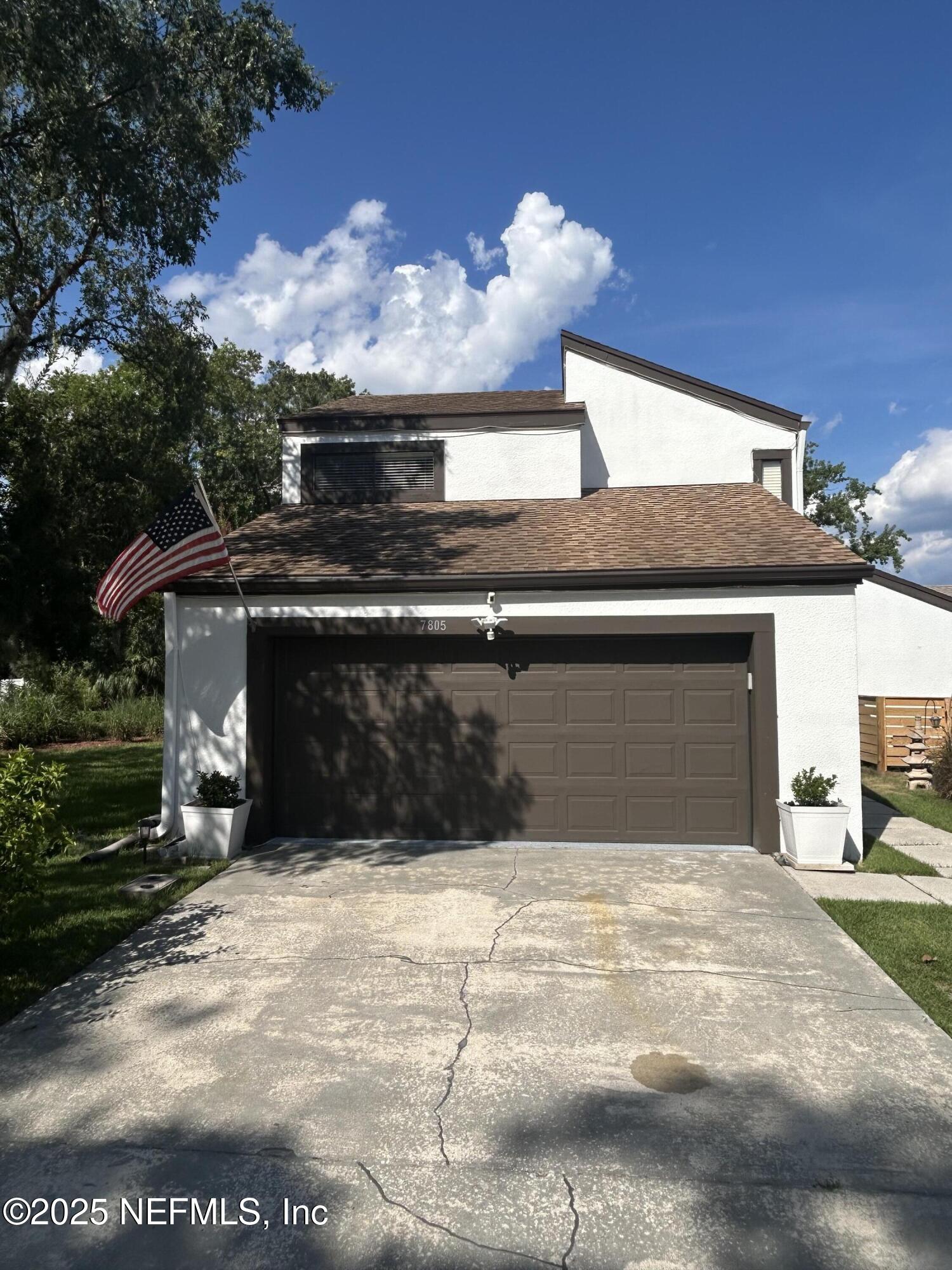 7805 BAYMEADOWS Circle W