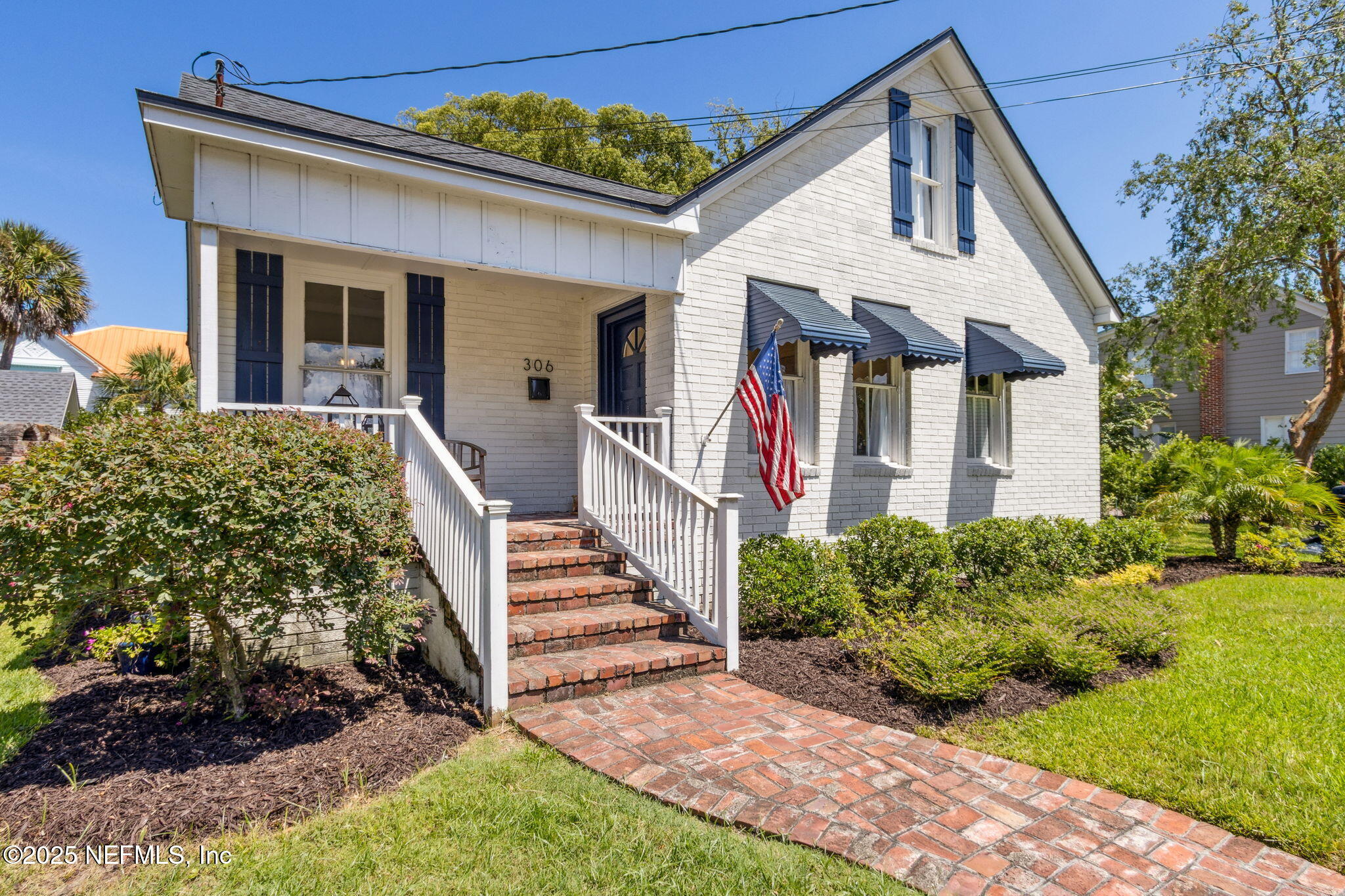 306 S 7TH Street