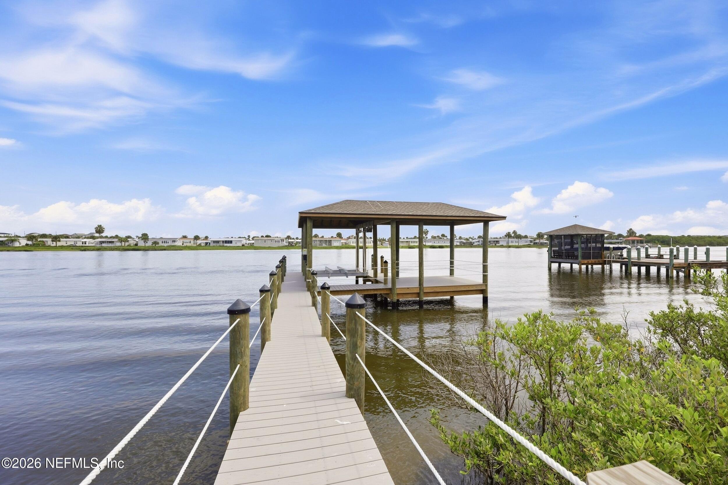 27 S RIVERWALK Drive