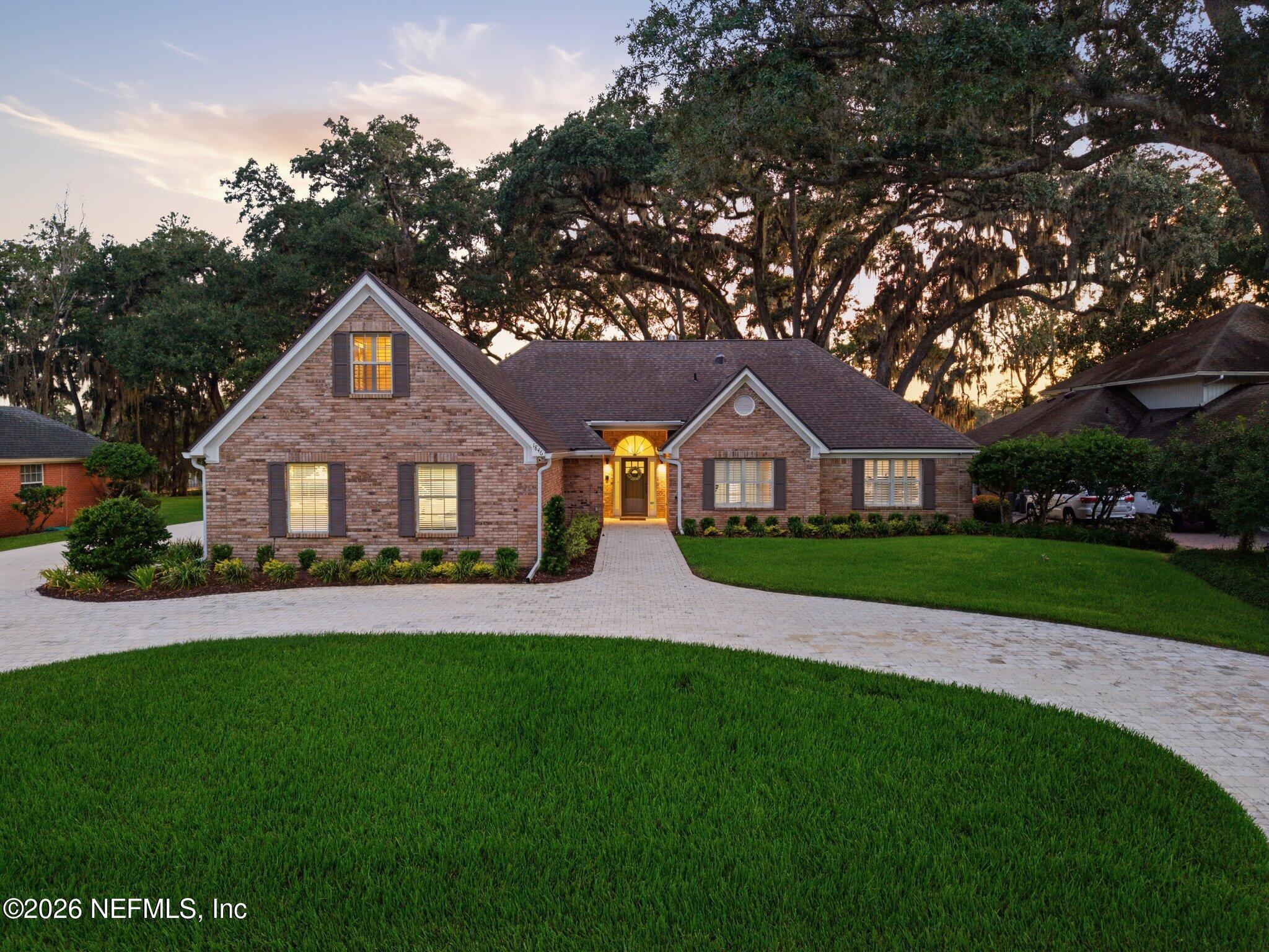 1846 WATERBURY Lane