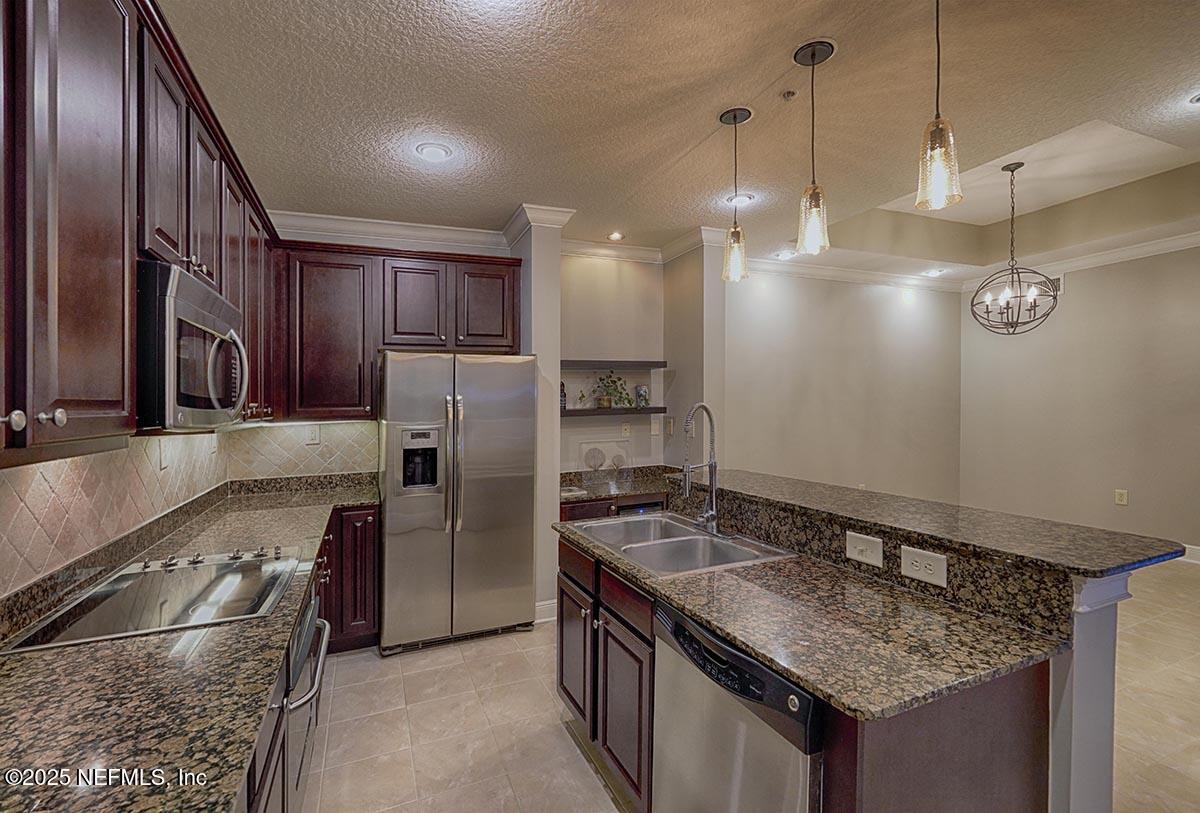 4300 S BEACH Parkway 3218