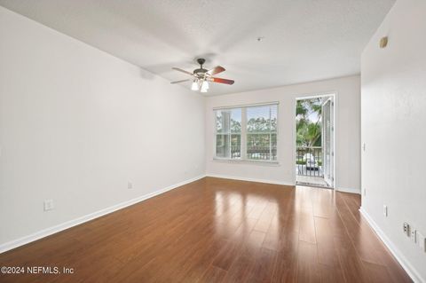 Condominium in Jacksonville FL 13364 BEACH Boulevard 6.jpg