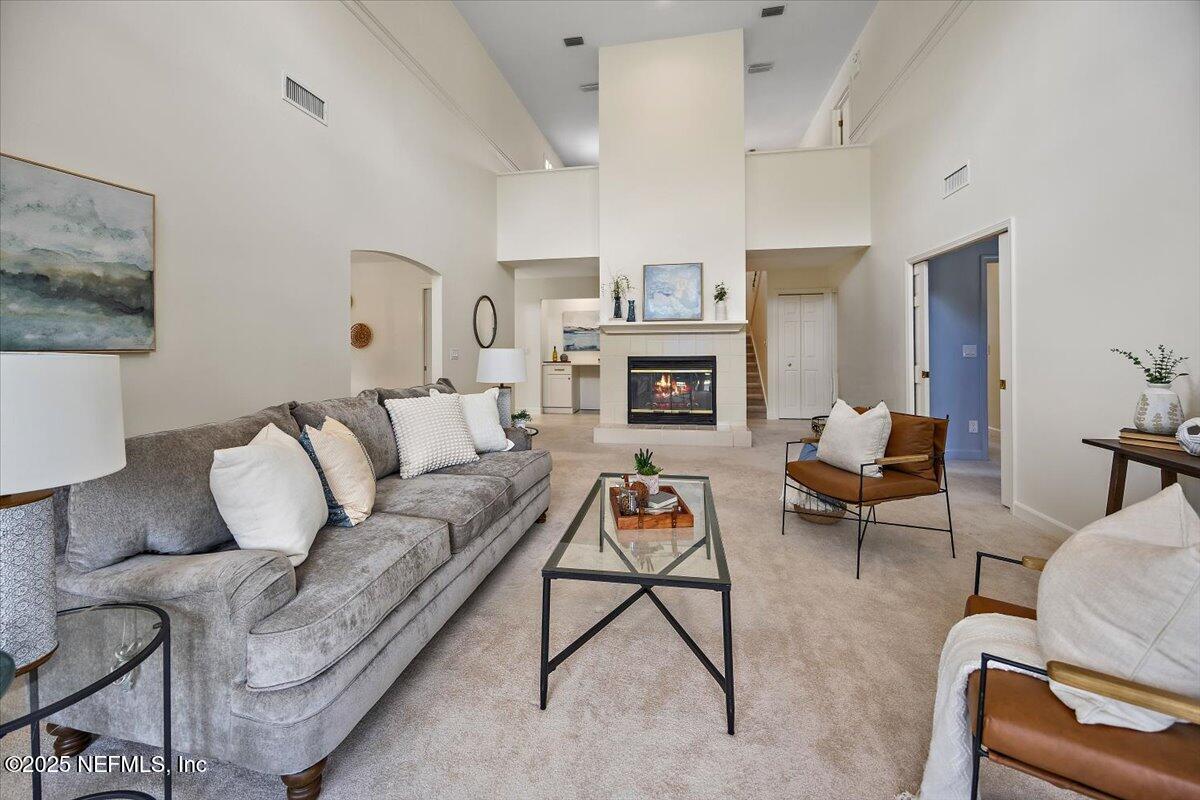 10113 COURTYARDS Place W