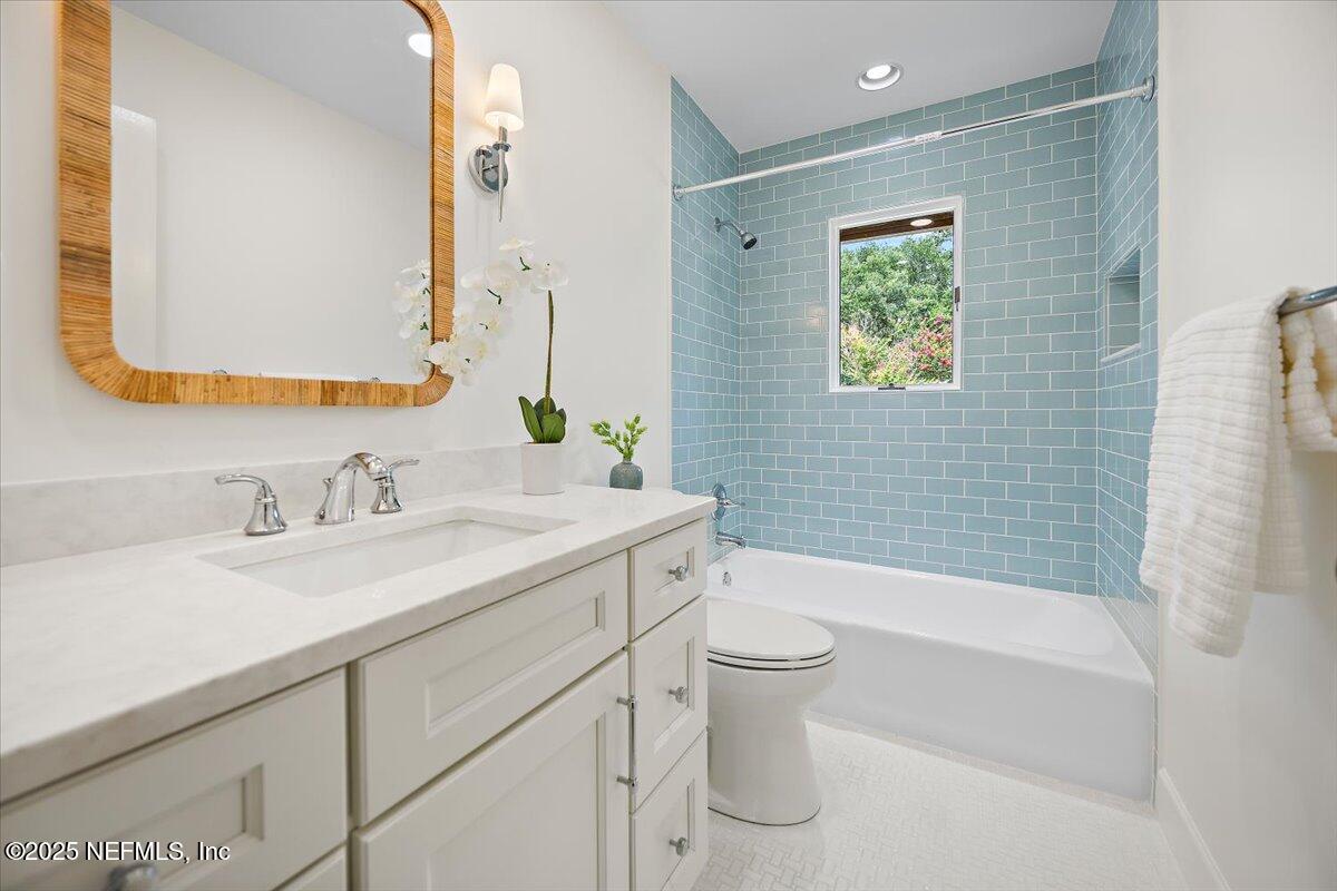 10113 COURTYARDS Place W