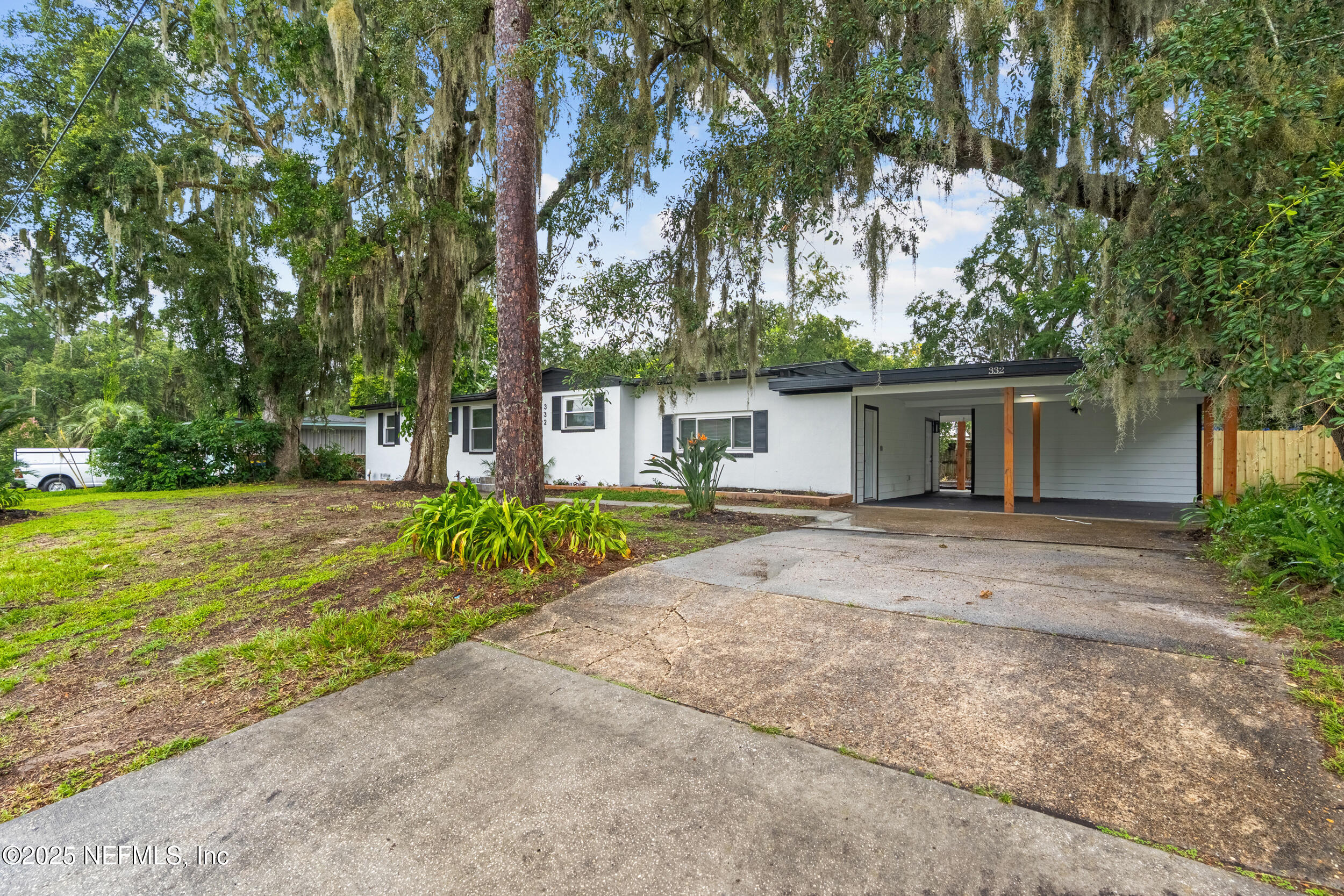 332 TIDEWATER Circle W