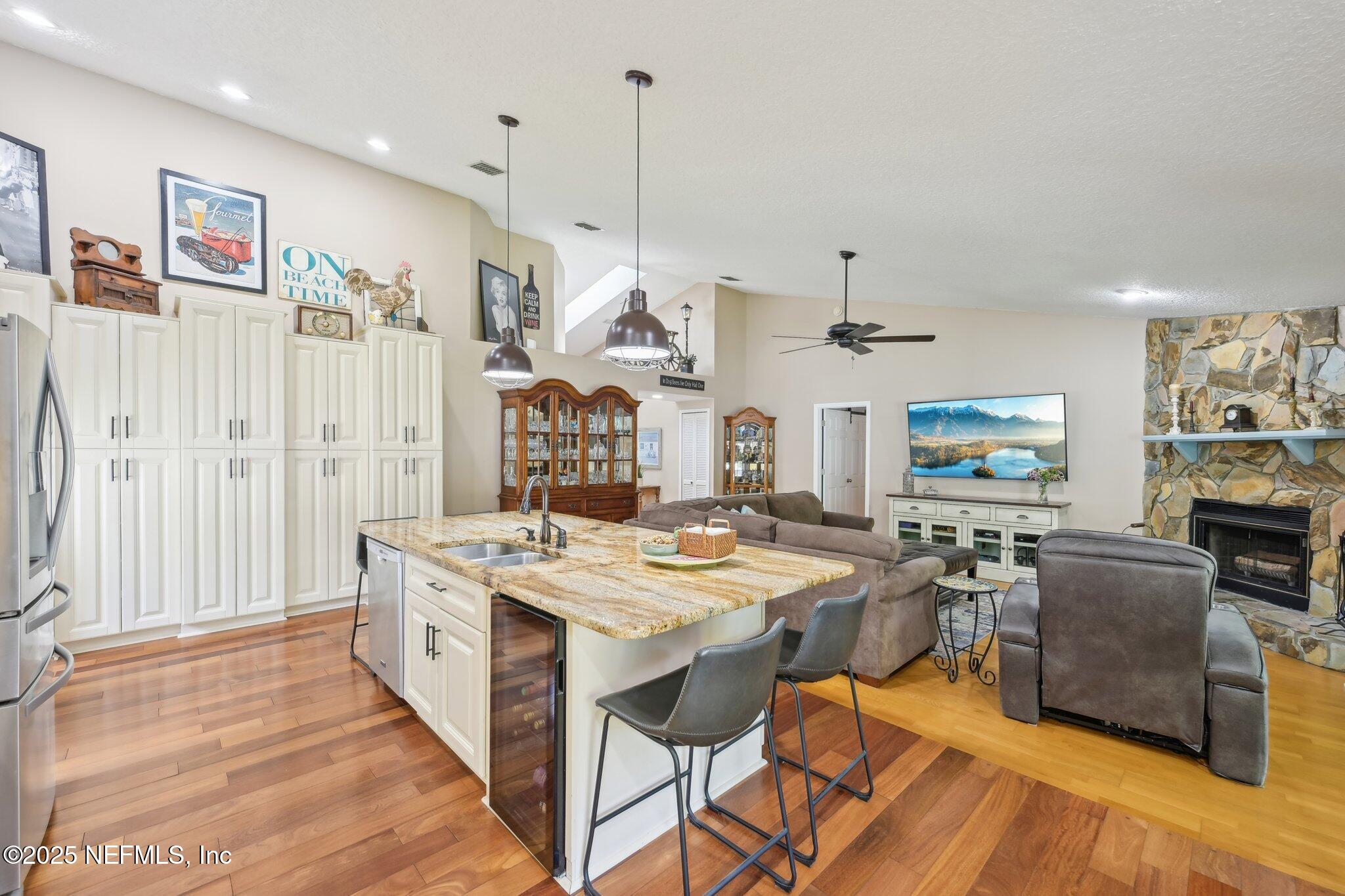 105 SOLANO WOODS Drive