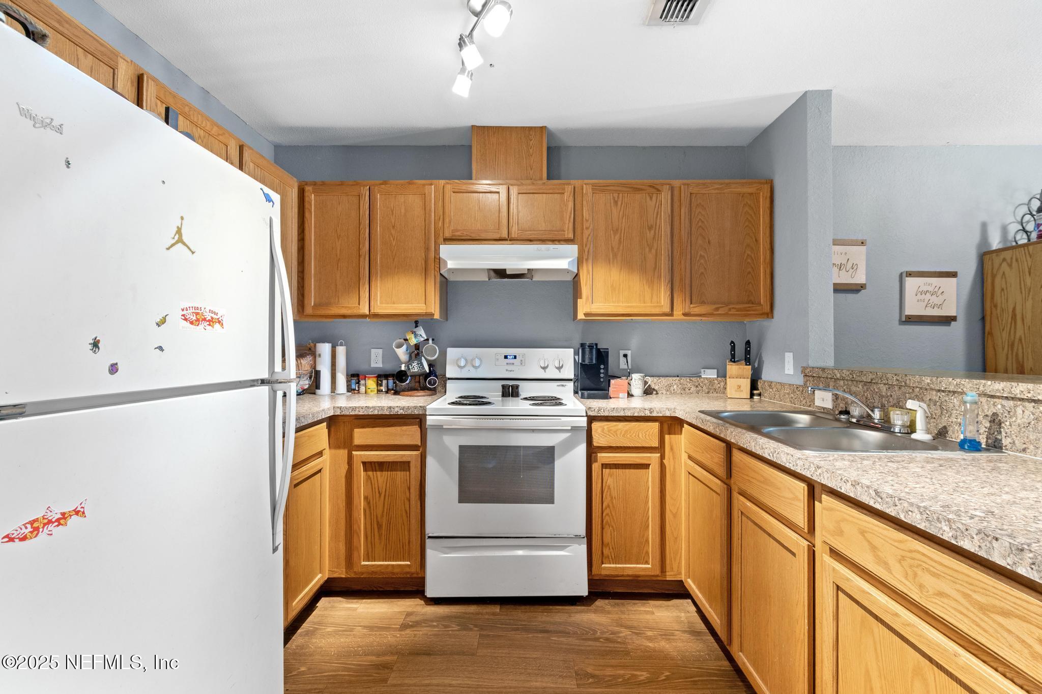 113 OCEANGATE Drive