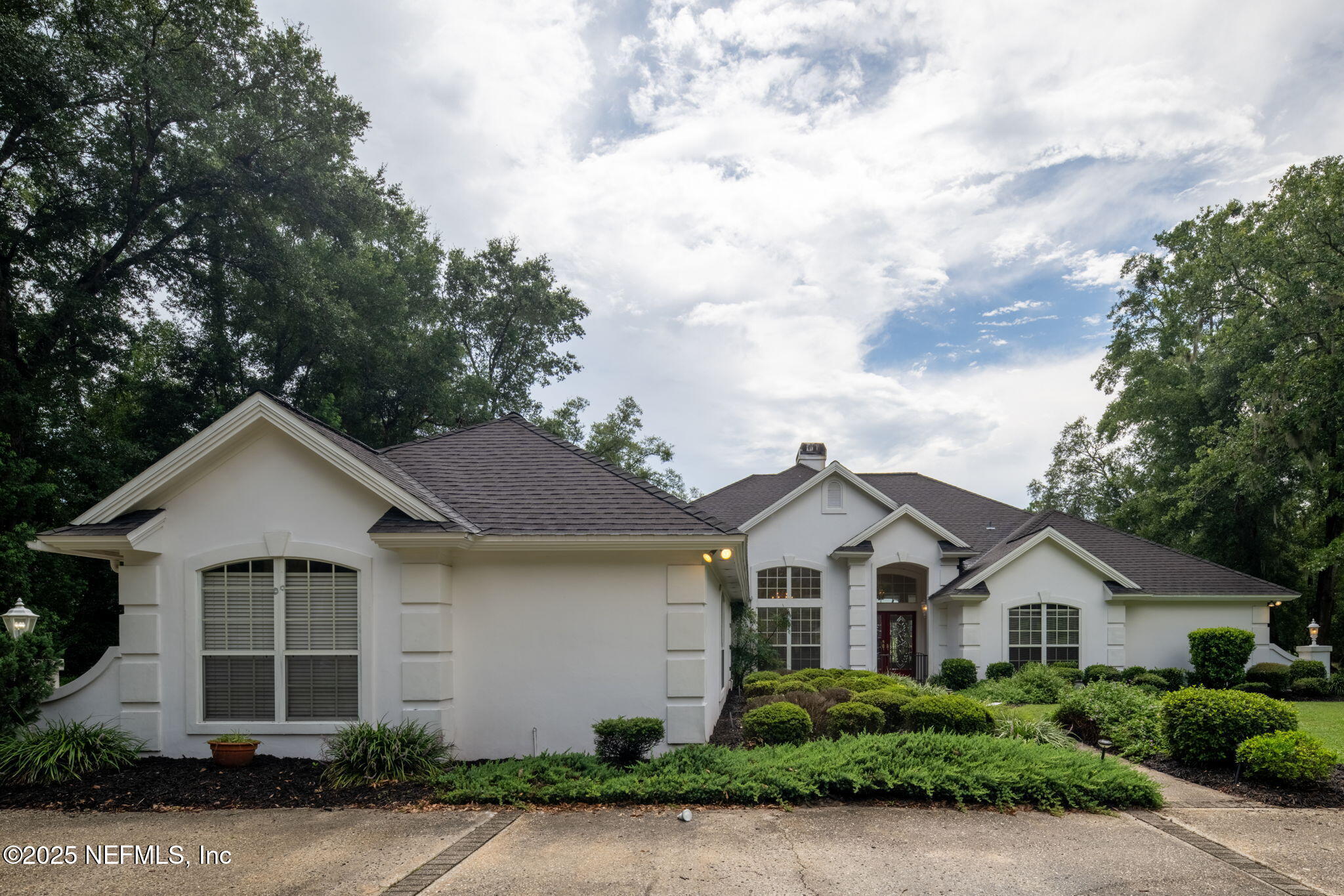 1935 COLONIAL Drive